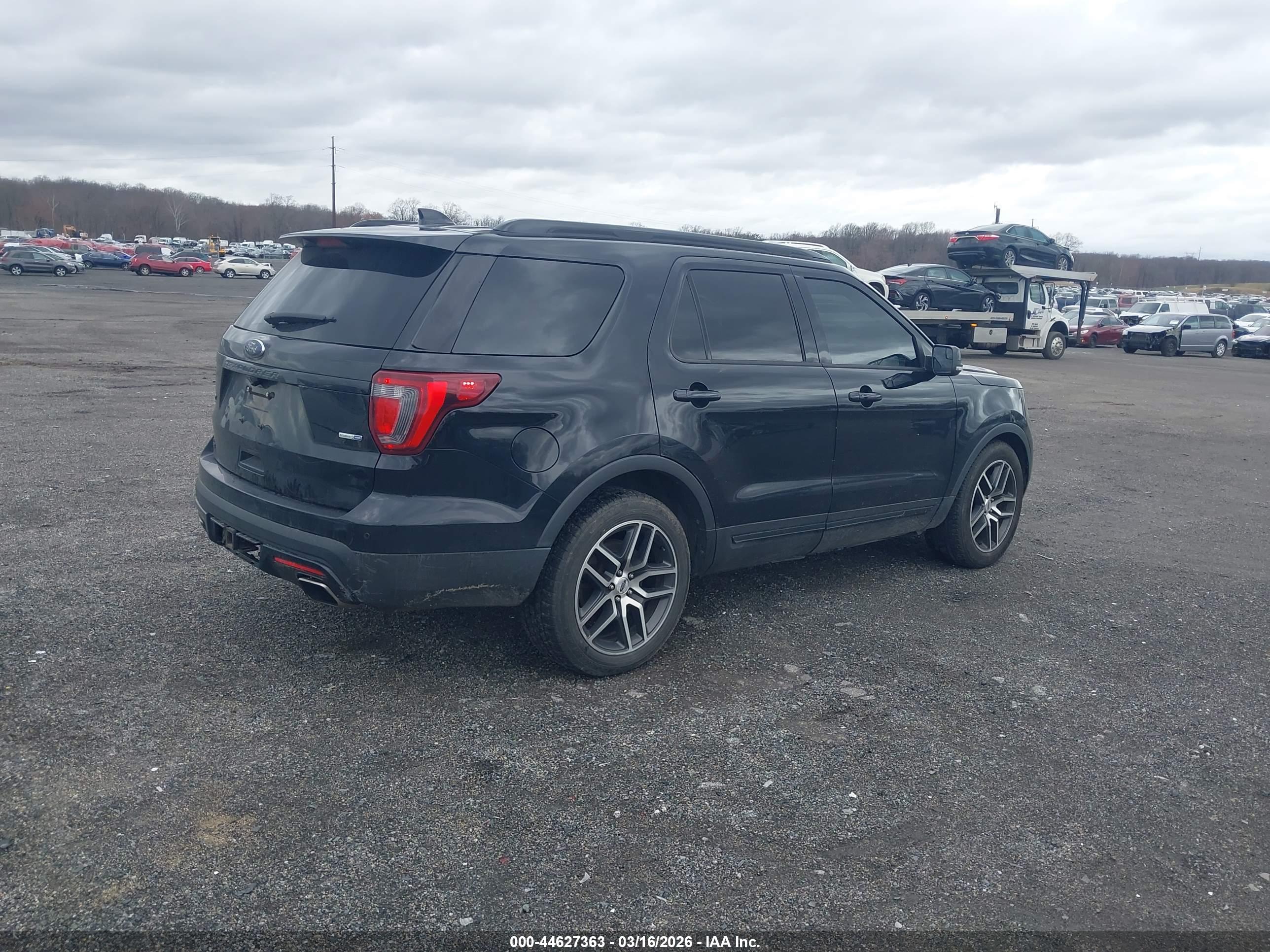 FORD EXPLORER image 4