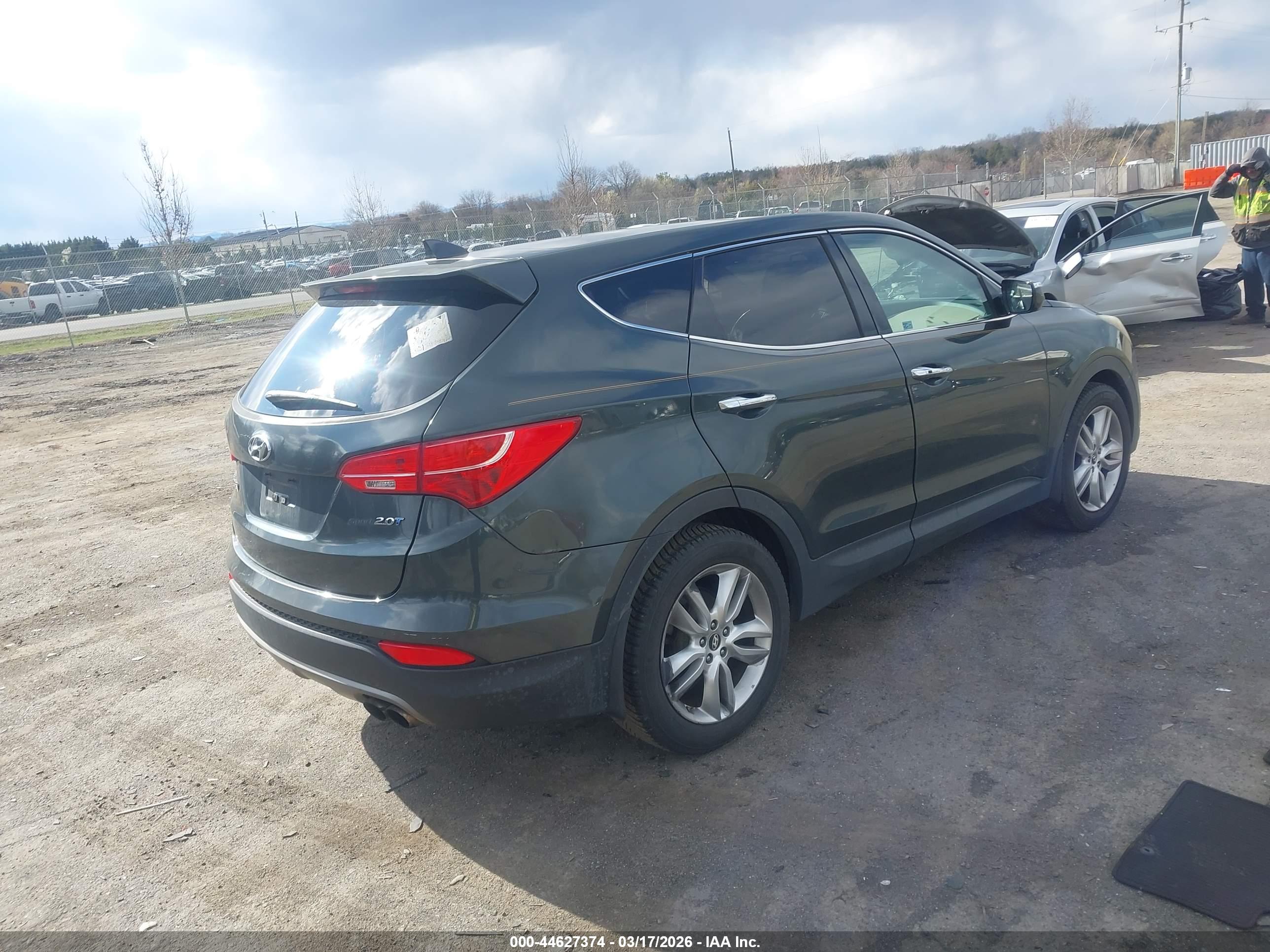 HYUNDAI SANTA image 4
