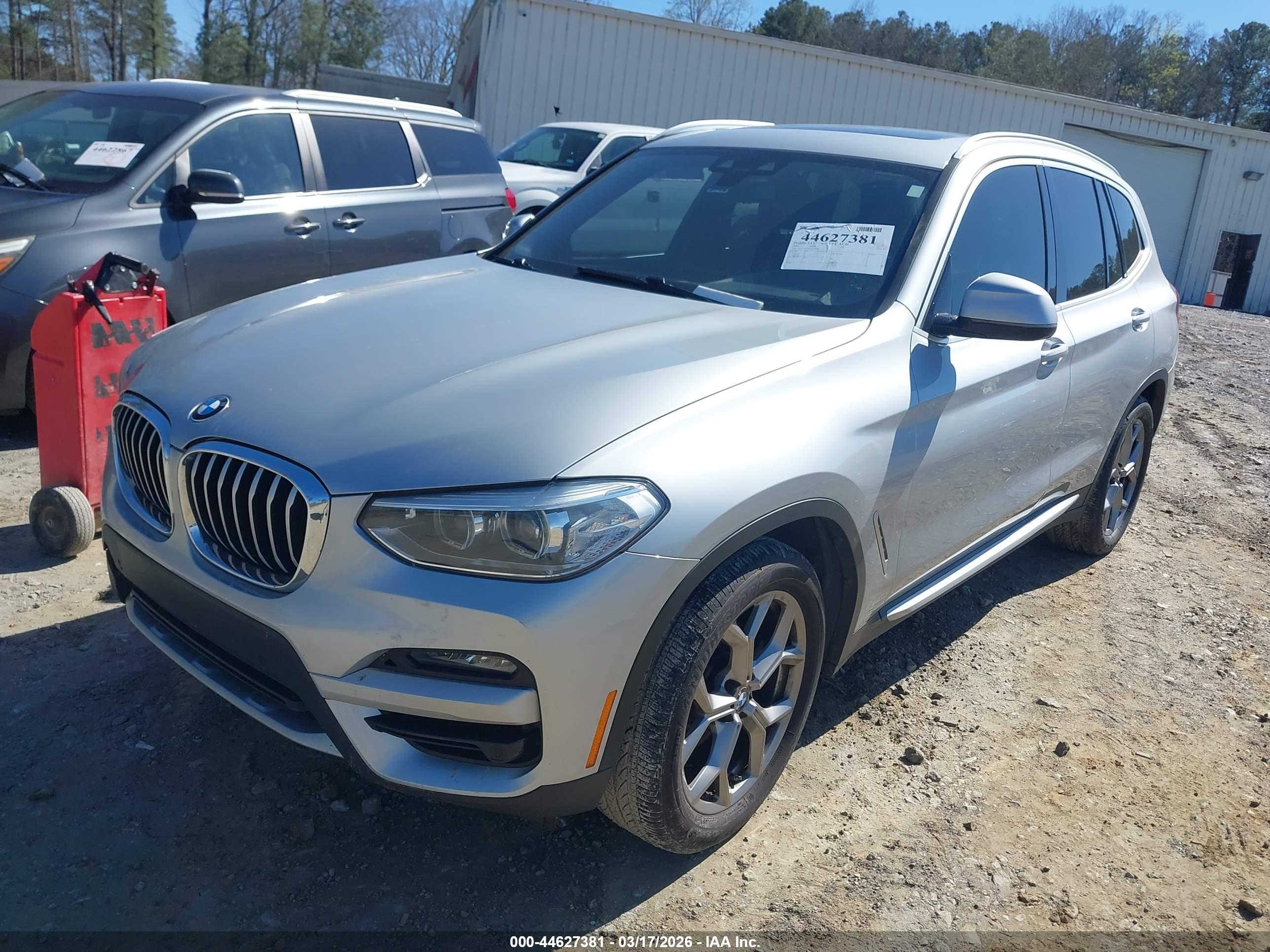 BMW X3 image 2