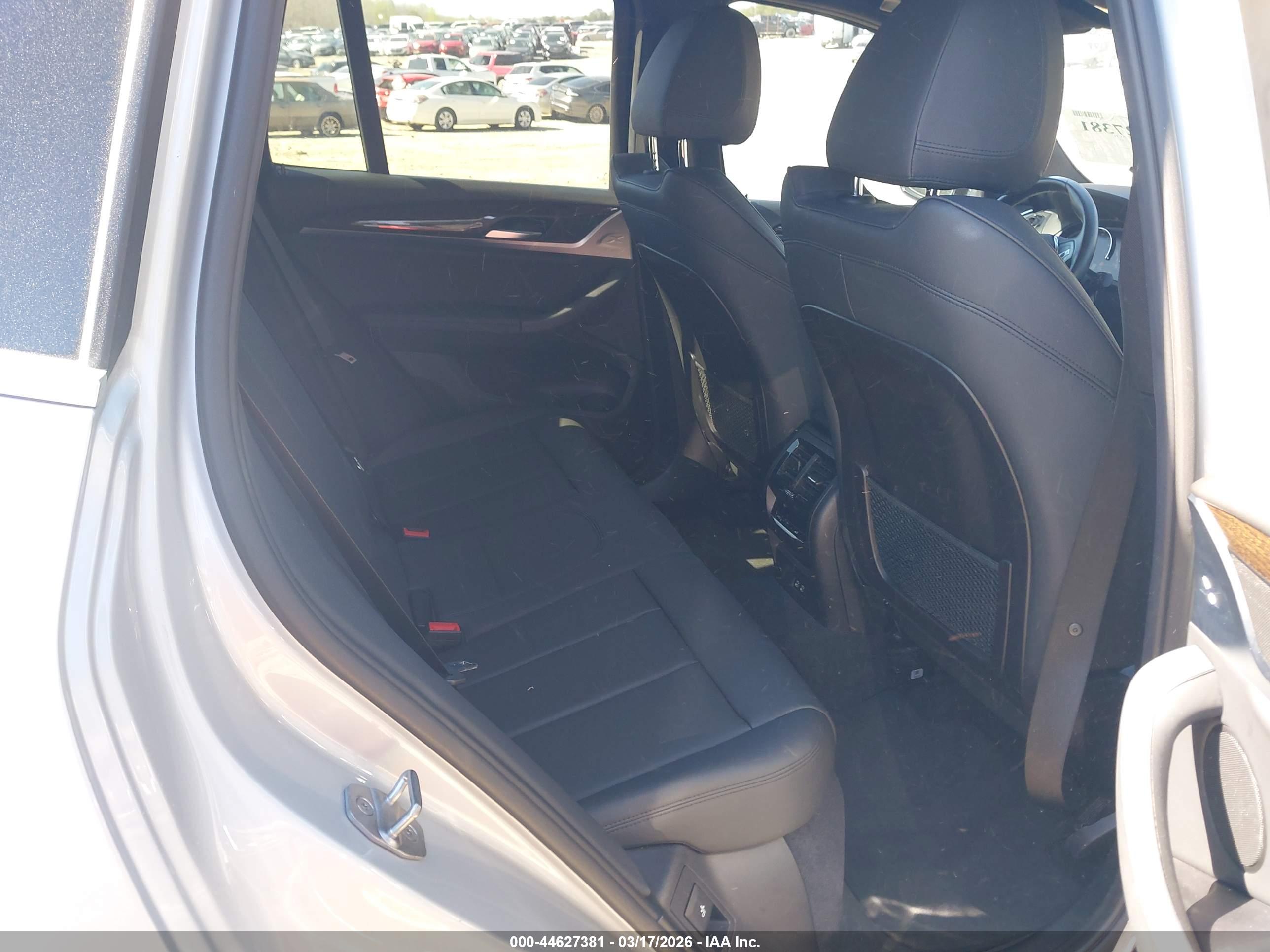 BMW X3 image 8