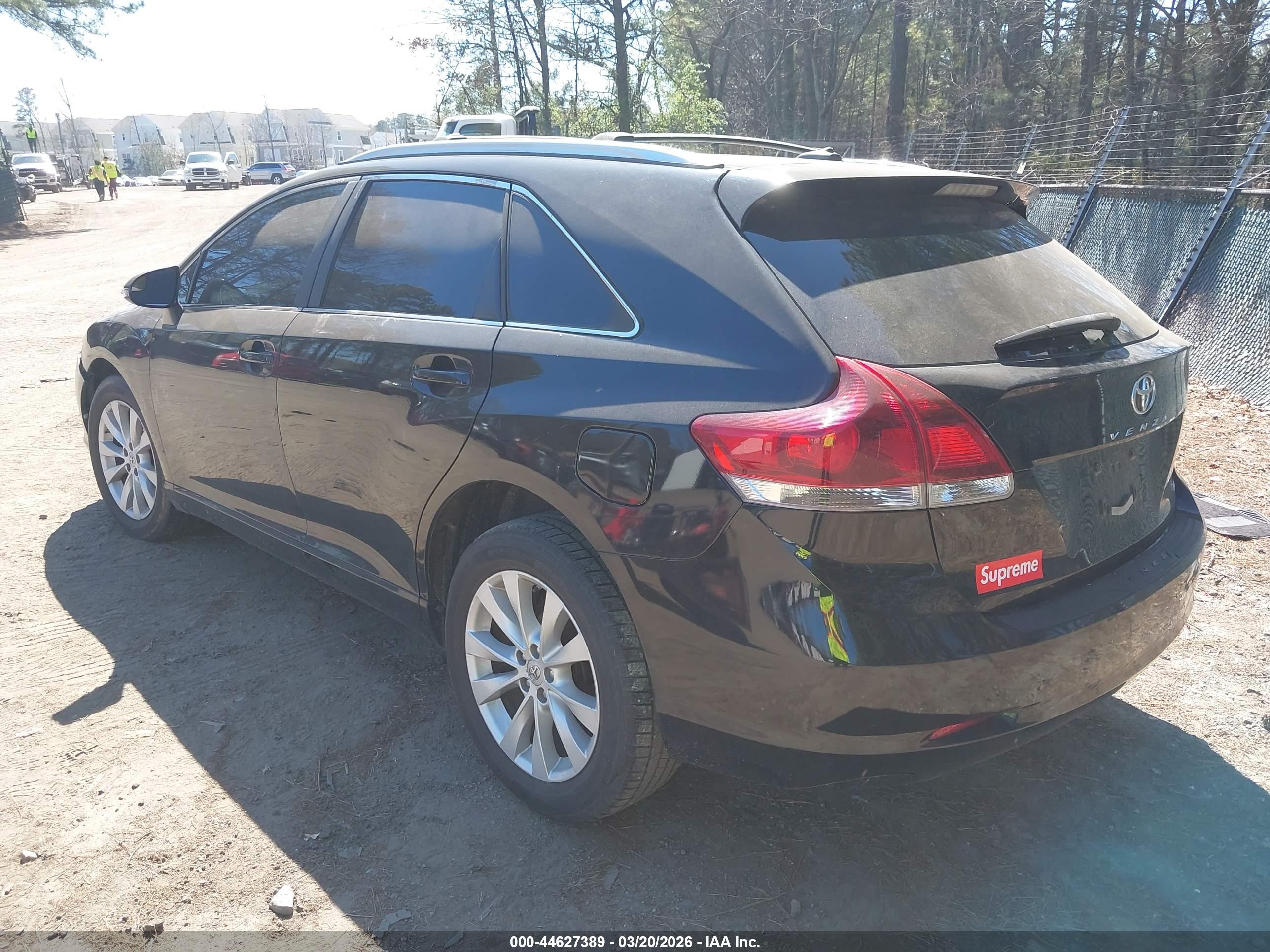 TOYOTA VENZA image 3