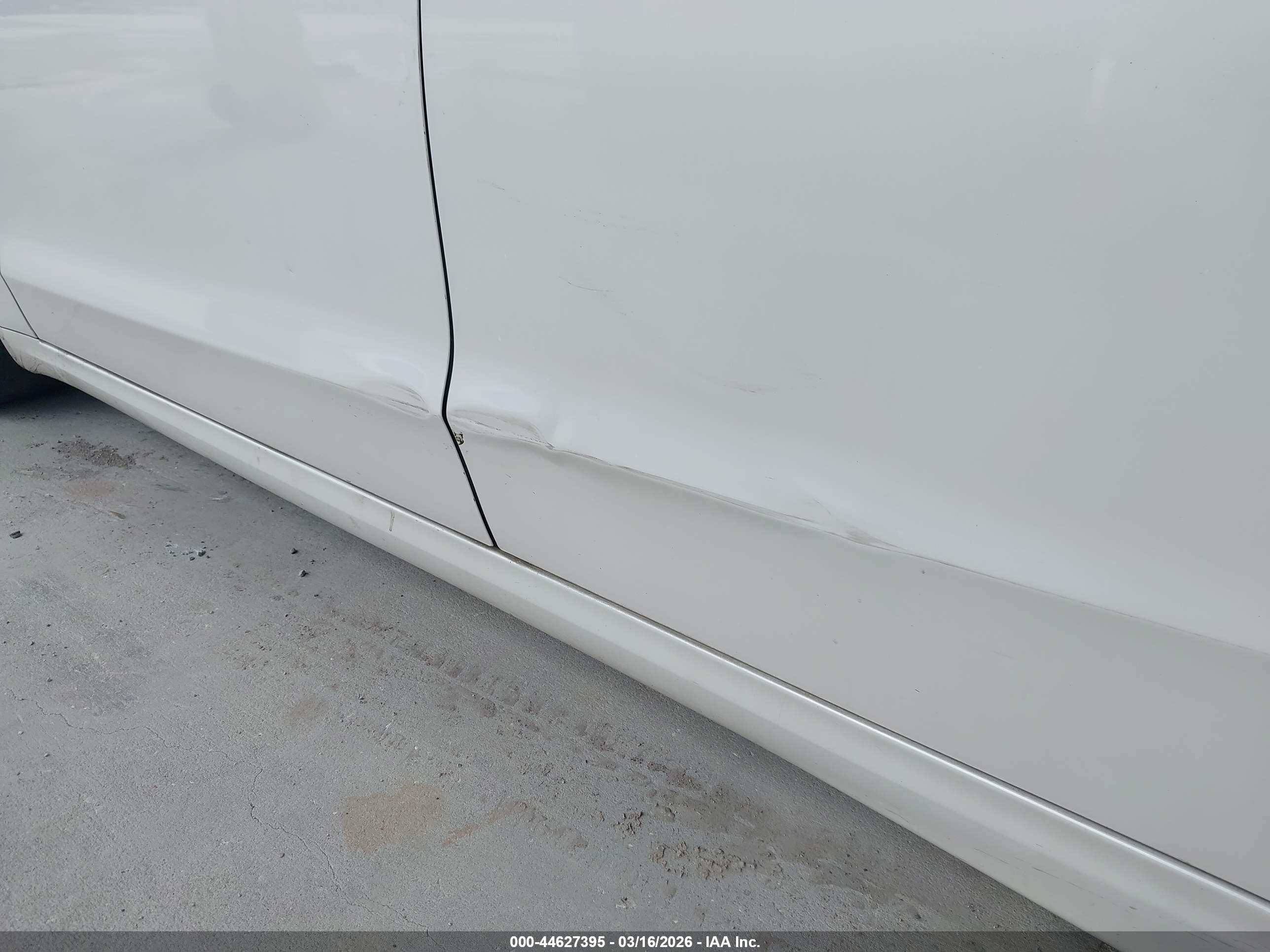 FORD FUSION image 6
