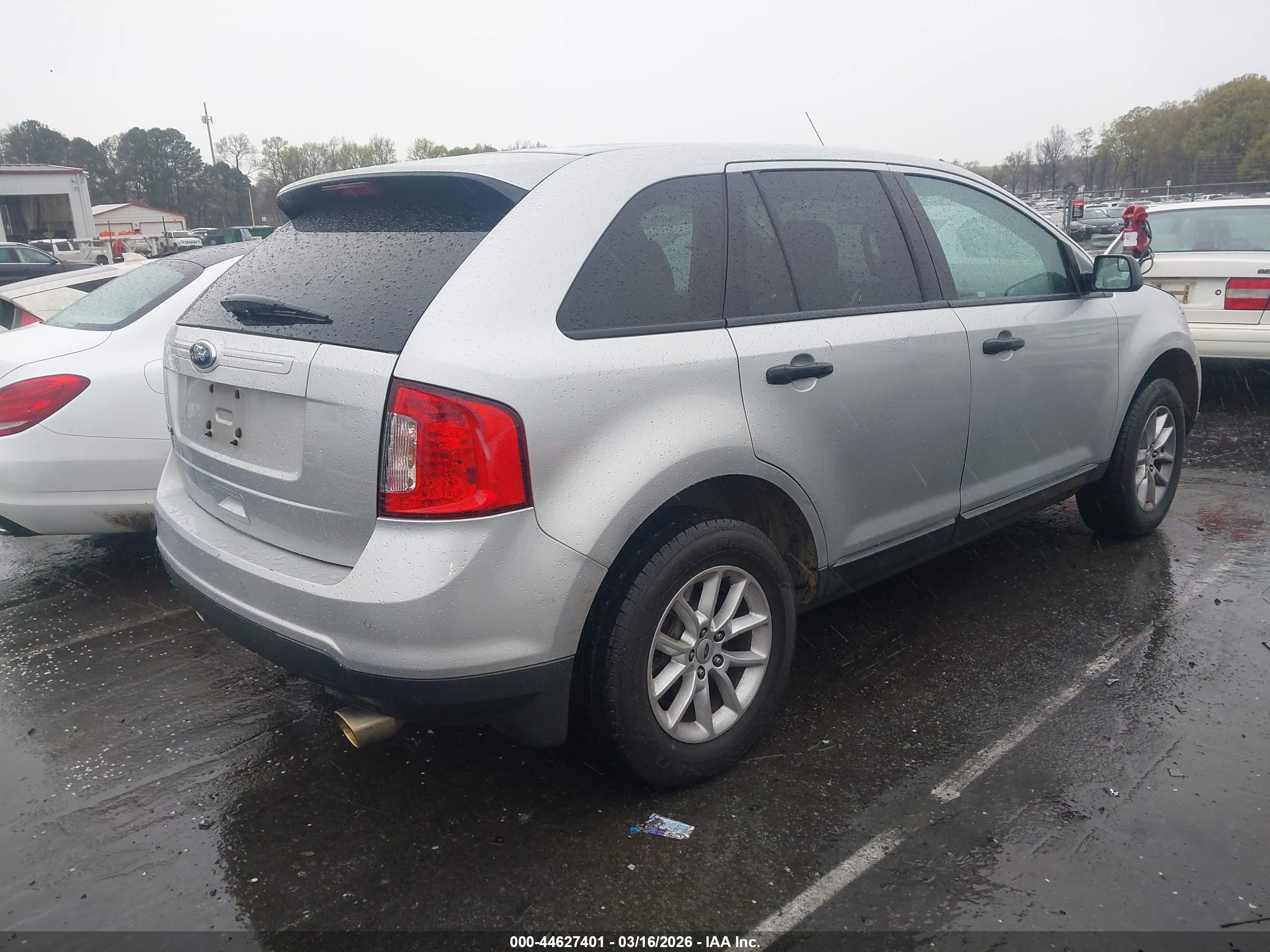 FORD EDGE image 4