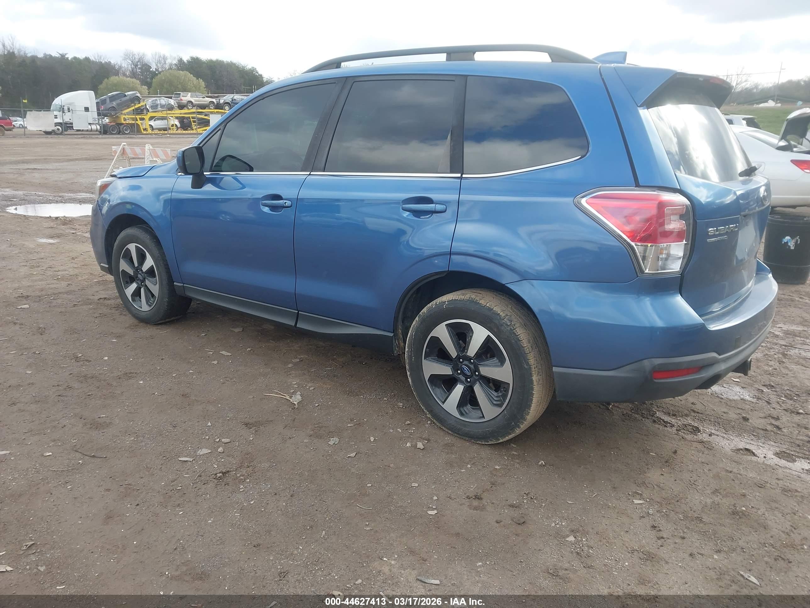 SUBARU FORESTER image 3