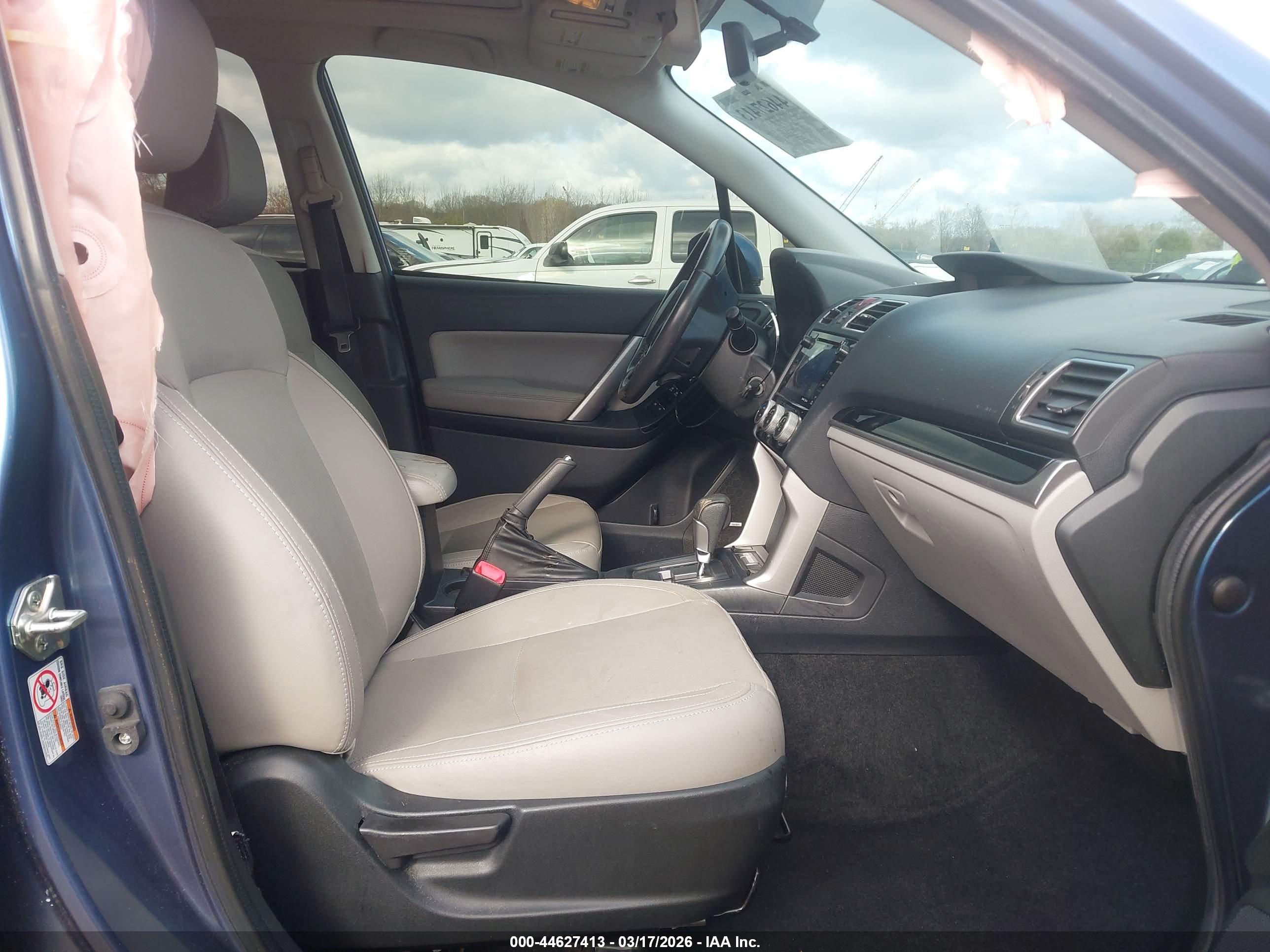 SUBARU FORESTER image 5
