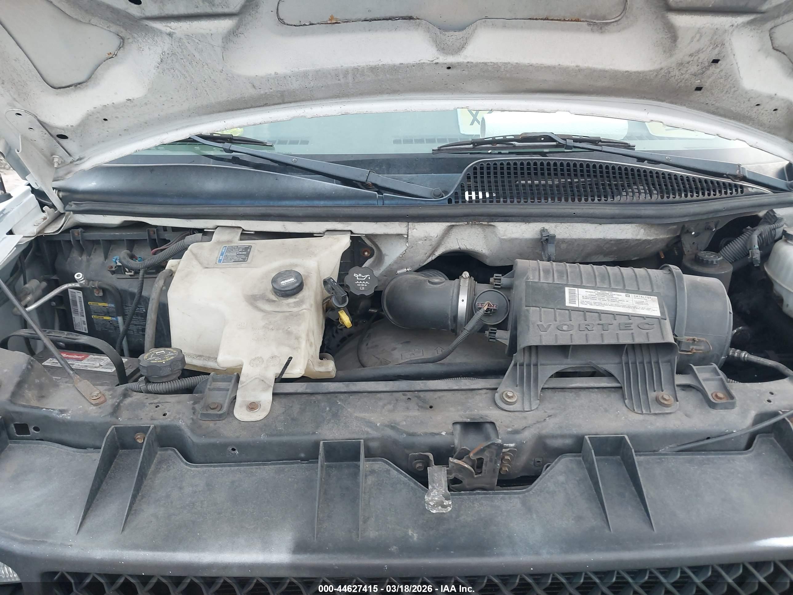 CHEVROLET EXPRESS image 10