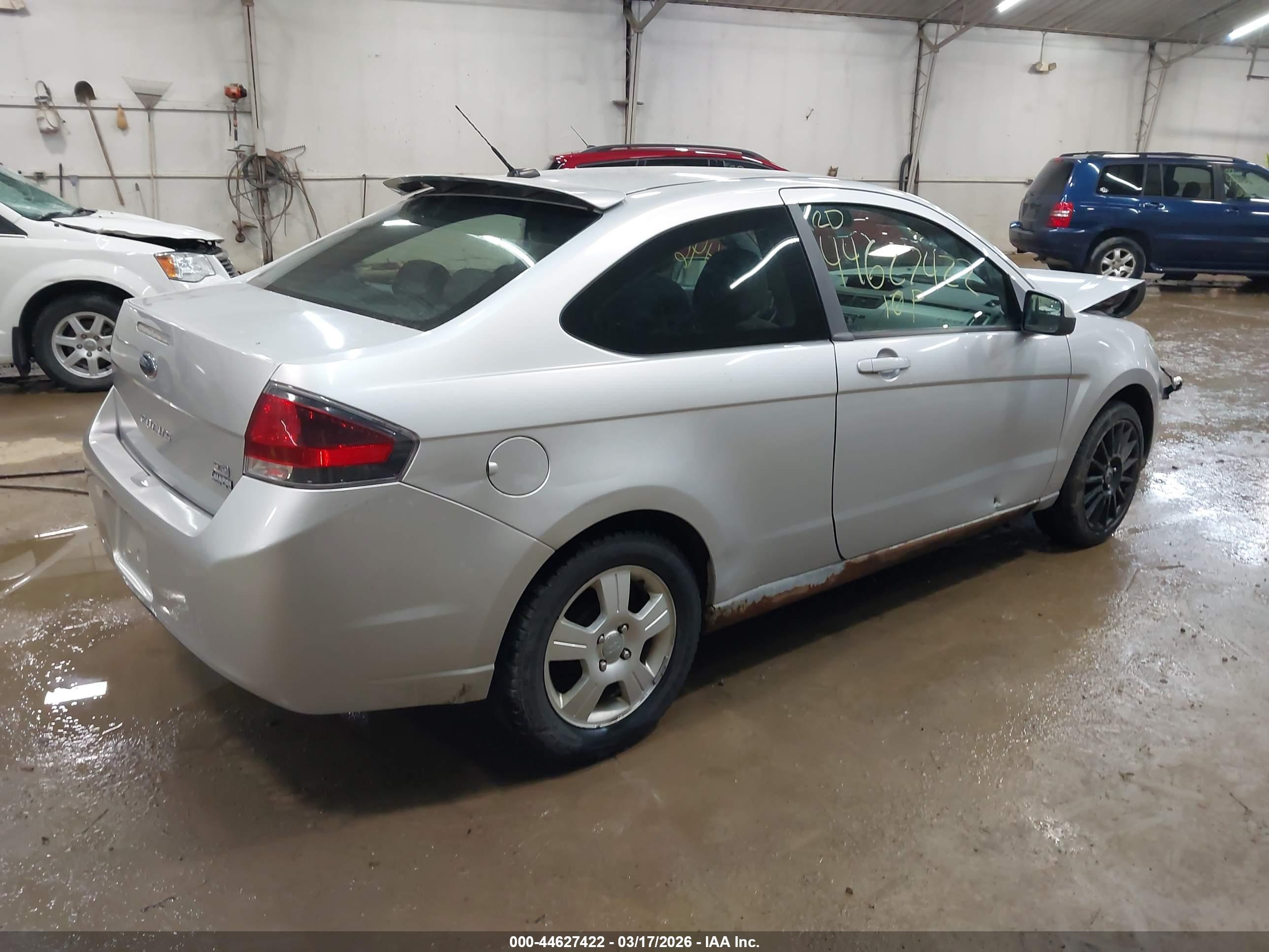 FORD FOCUS image 4