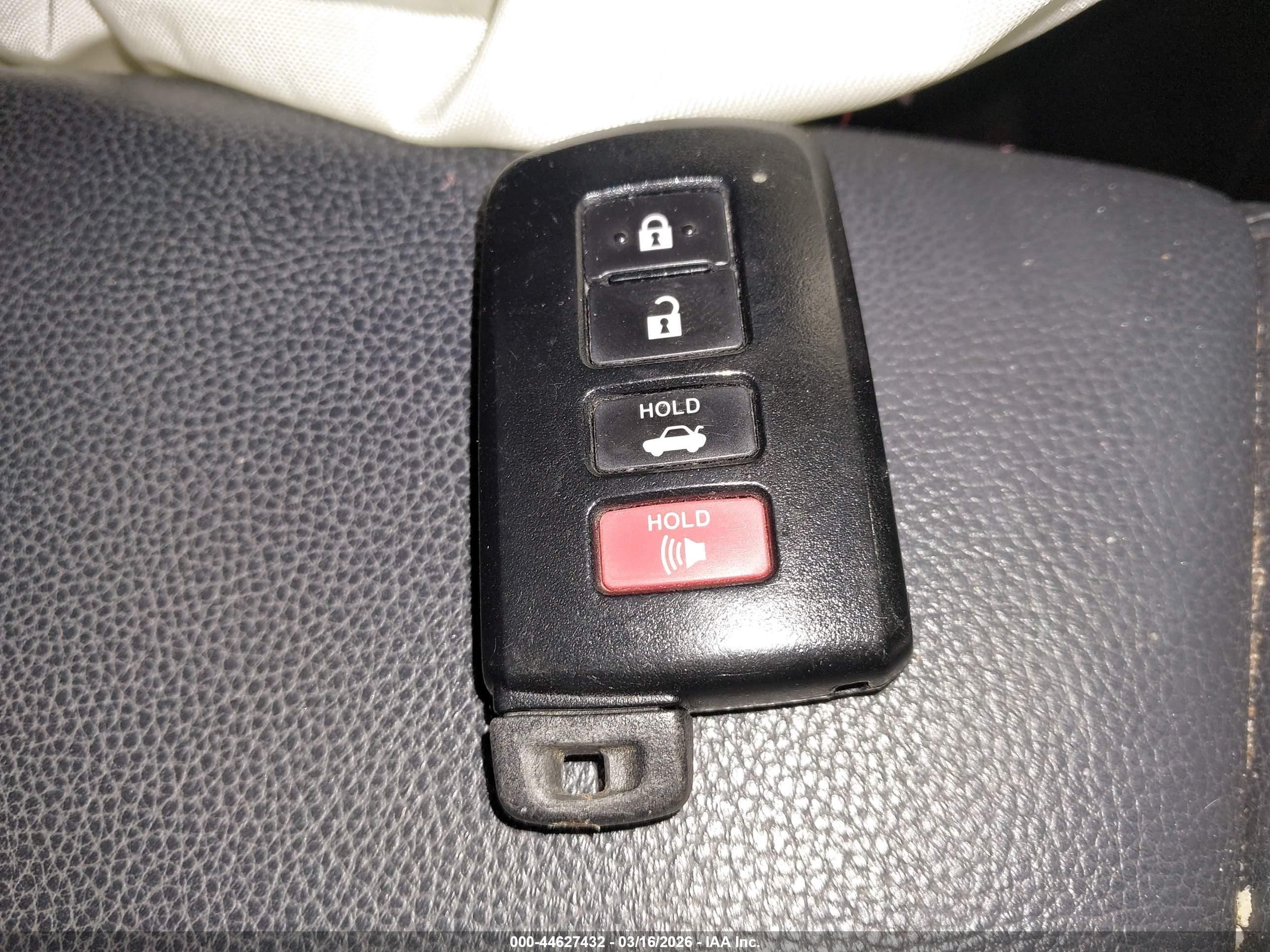 TOYOTA COROLLA image 11