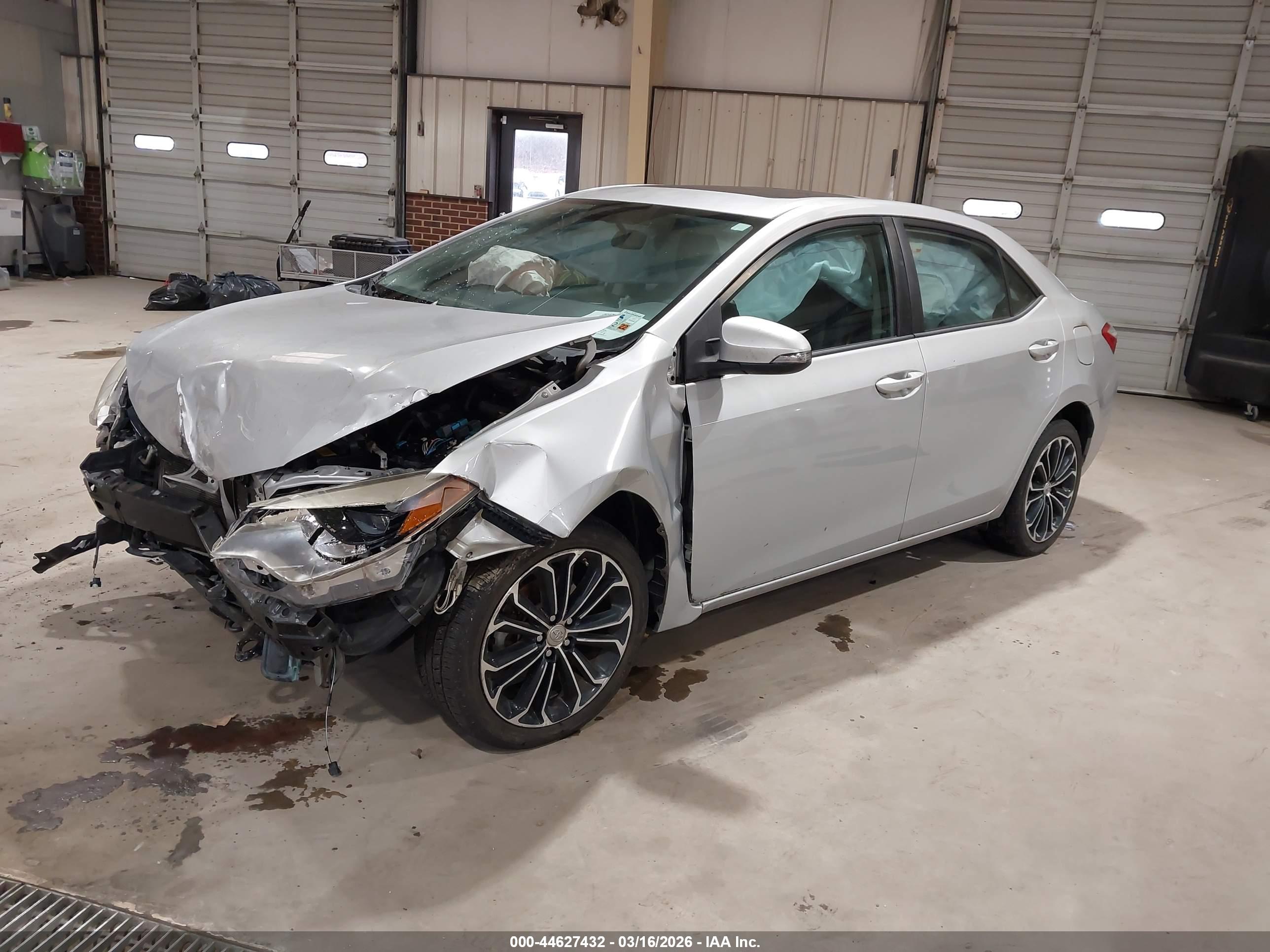 TOYOTA COROLLA image 2