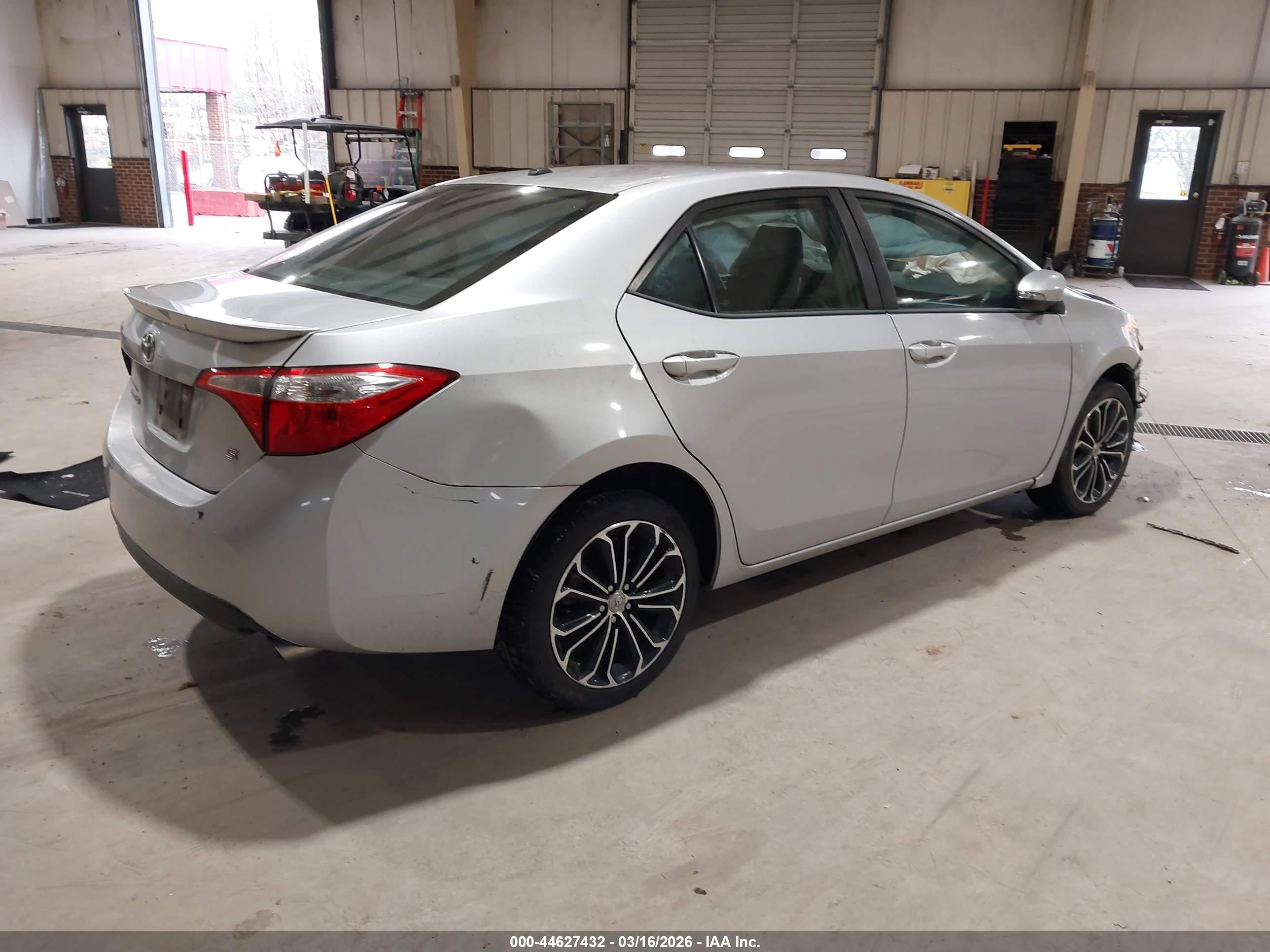 TOYOTA COROLLA image 4