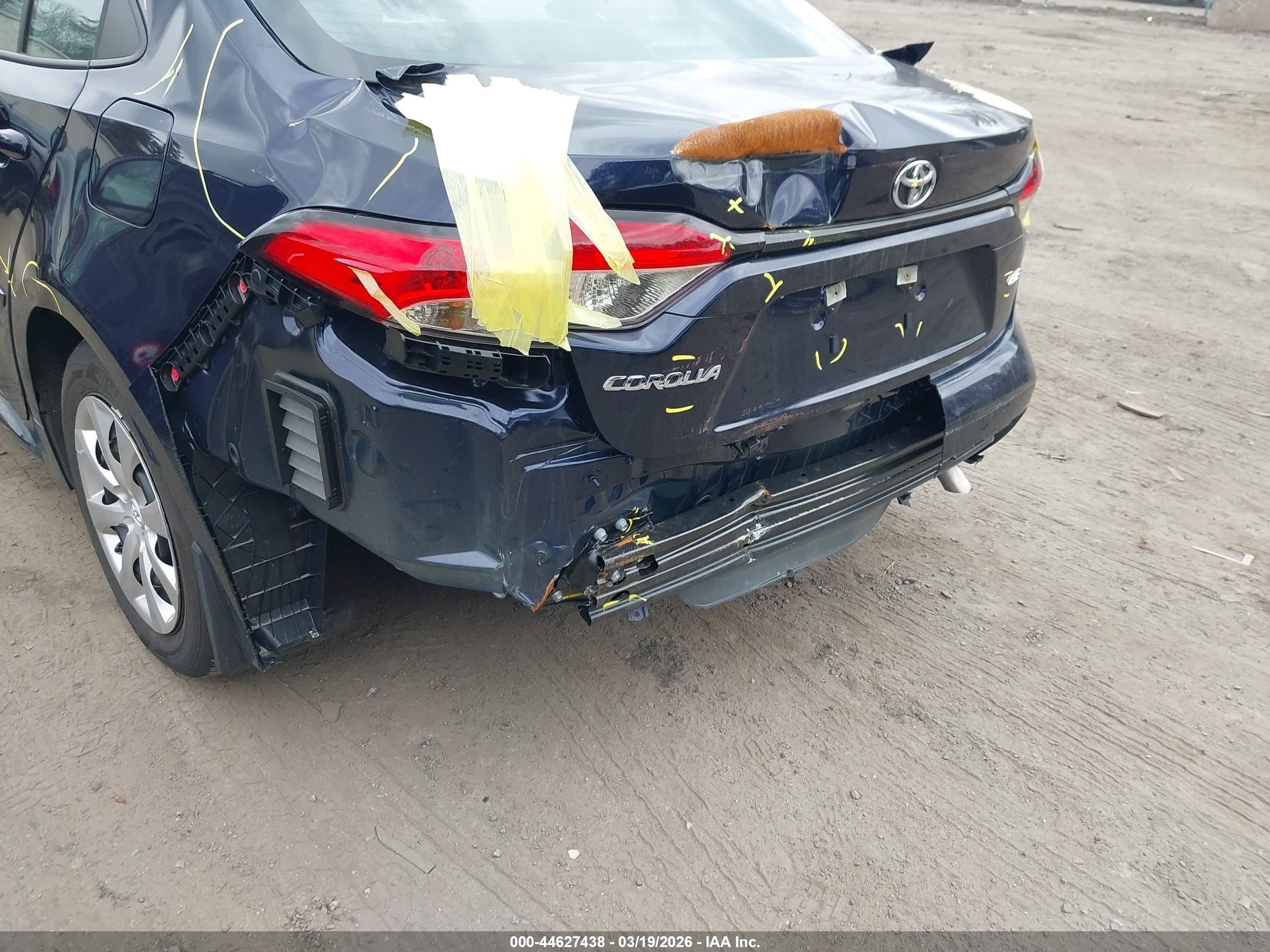TOYOTA COROLLA image 6