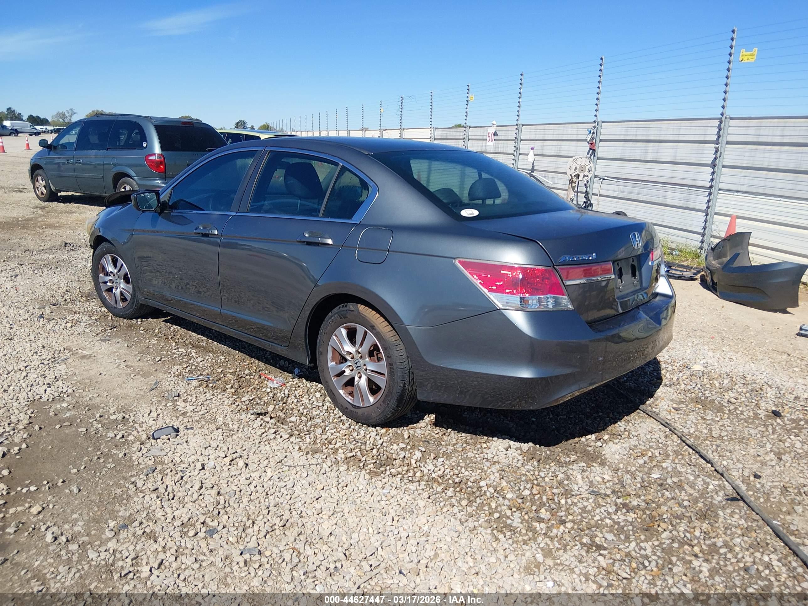 HONDA ACCORD image 3