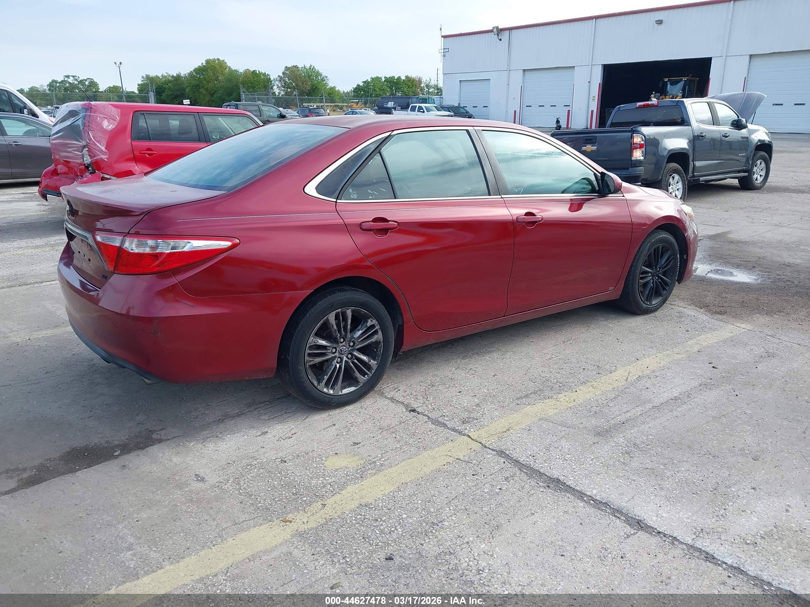 TOYOTA CAMRY image 4