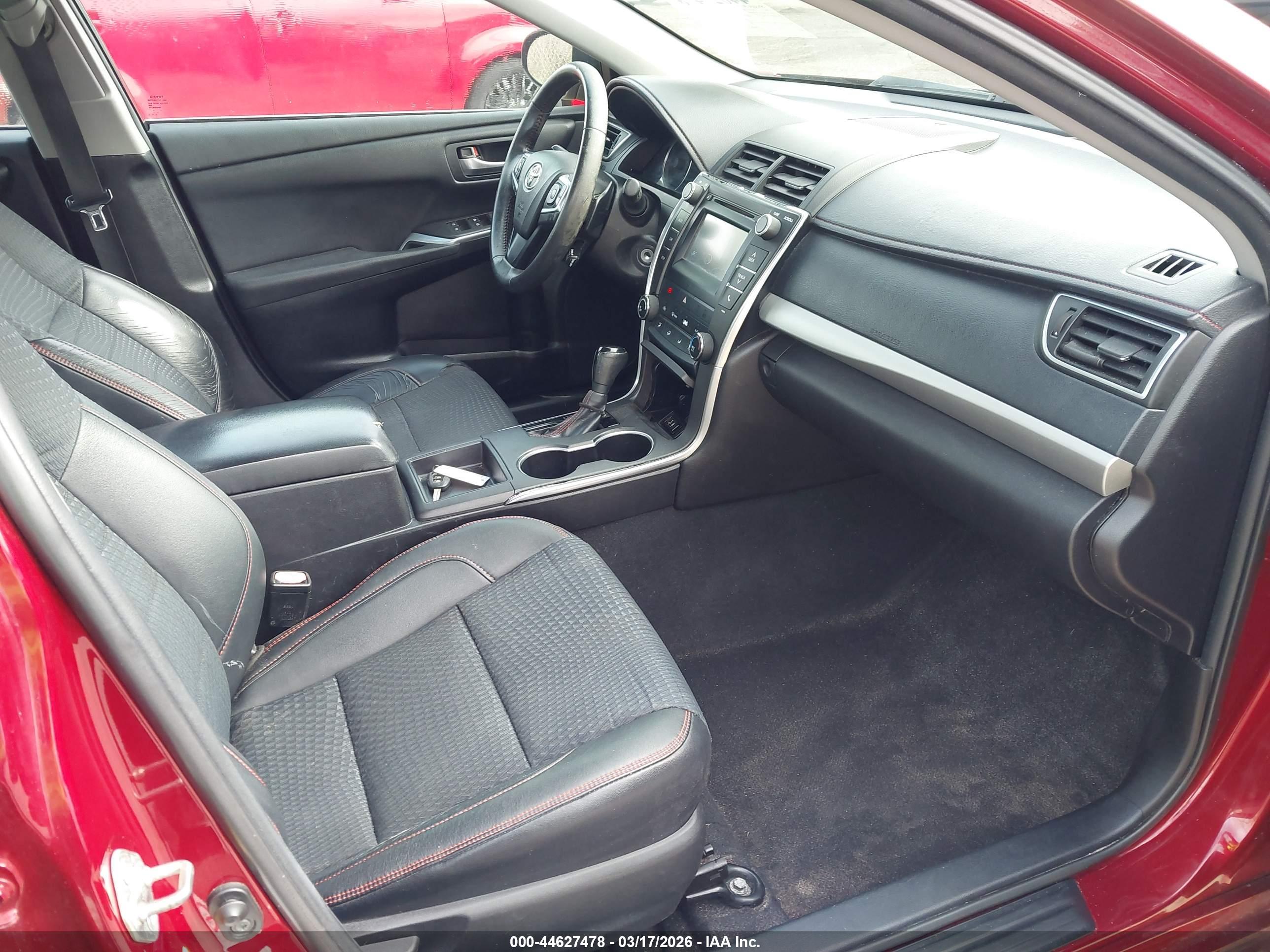 TOYOTA CAMRY image 5