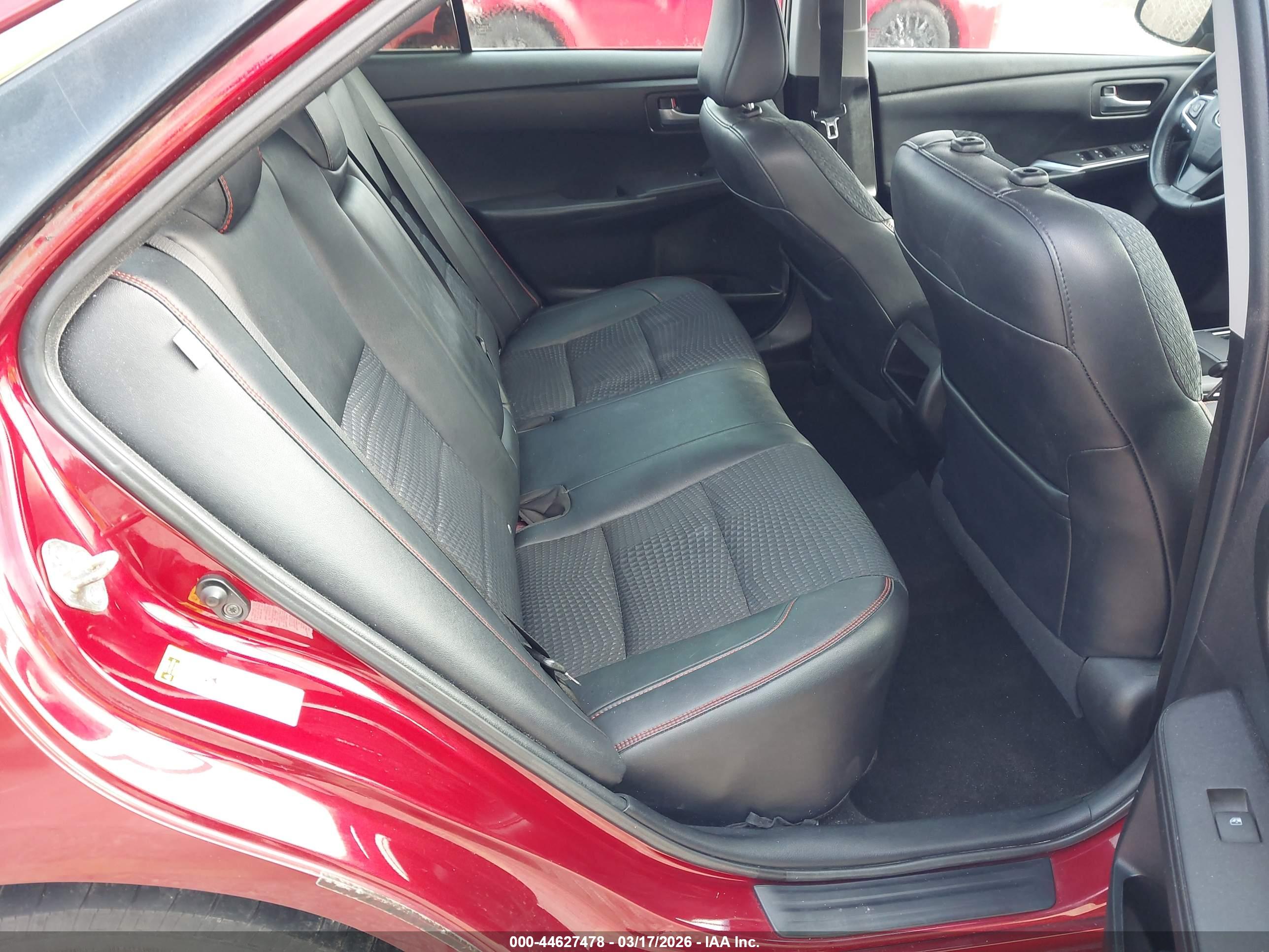 TOYOTA CAMRY image 8