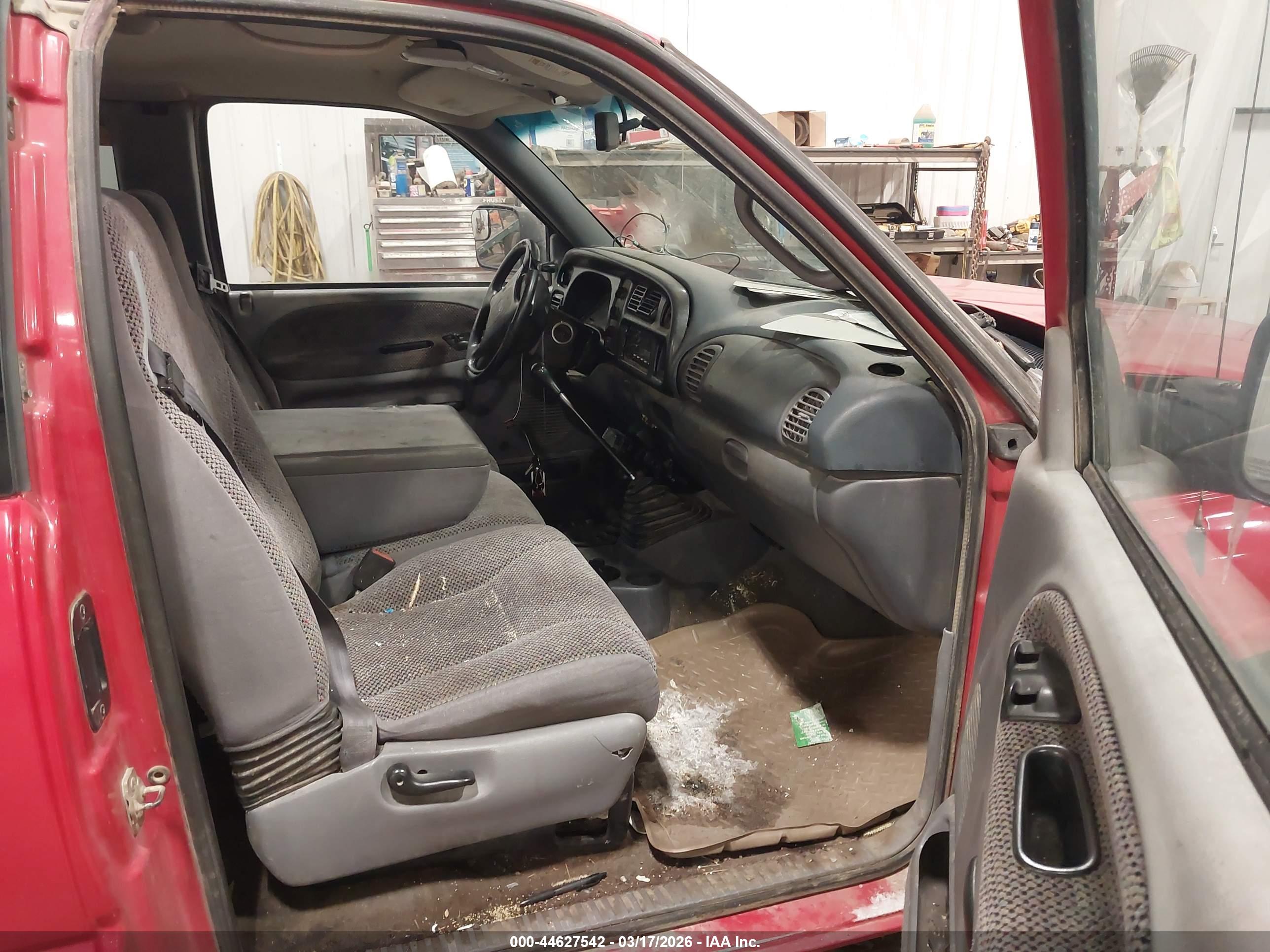 DODGE RAM image 5