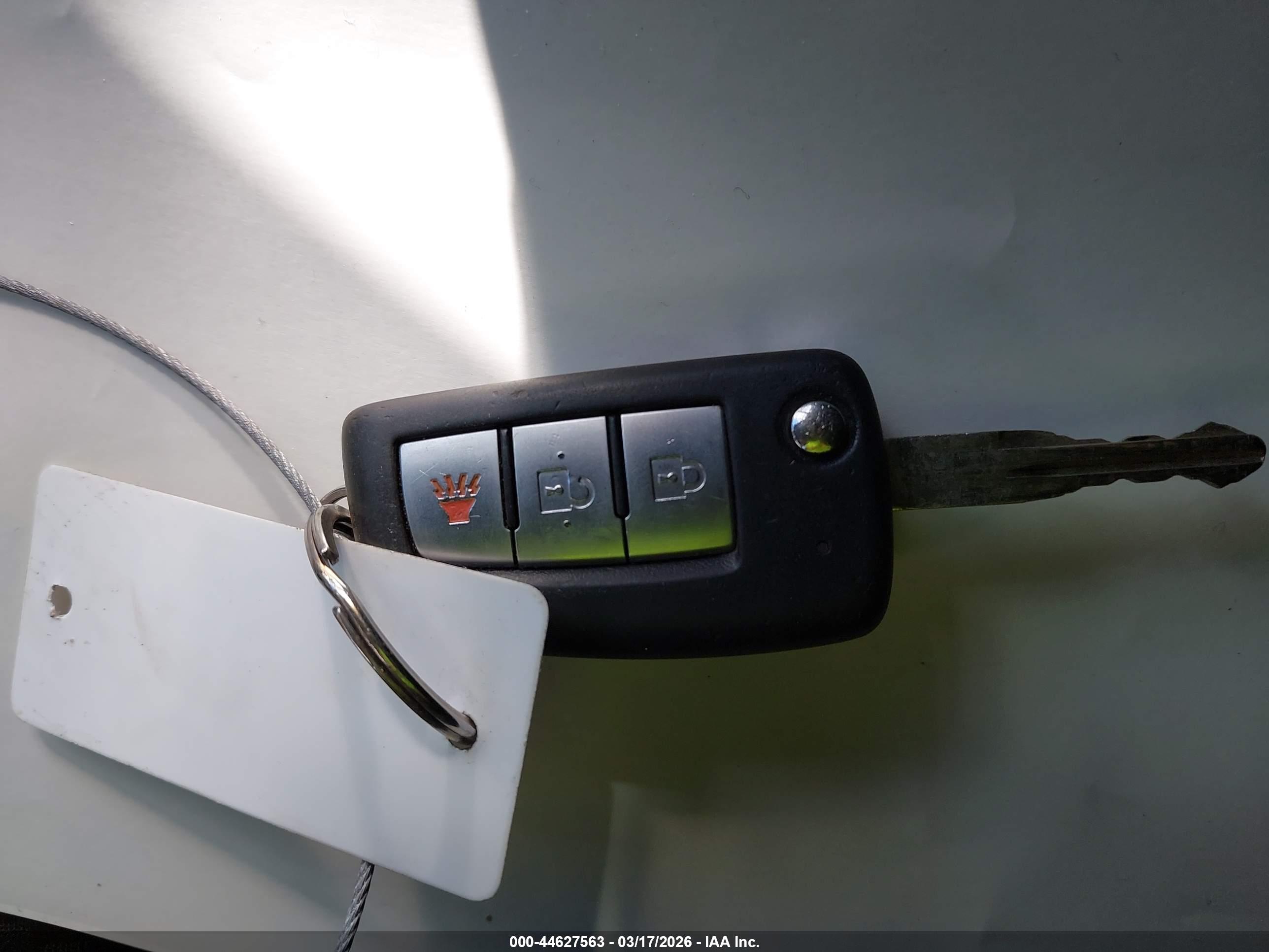 NISSAN ROGUE image 11