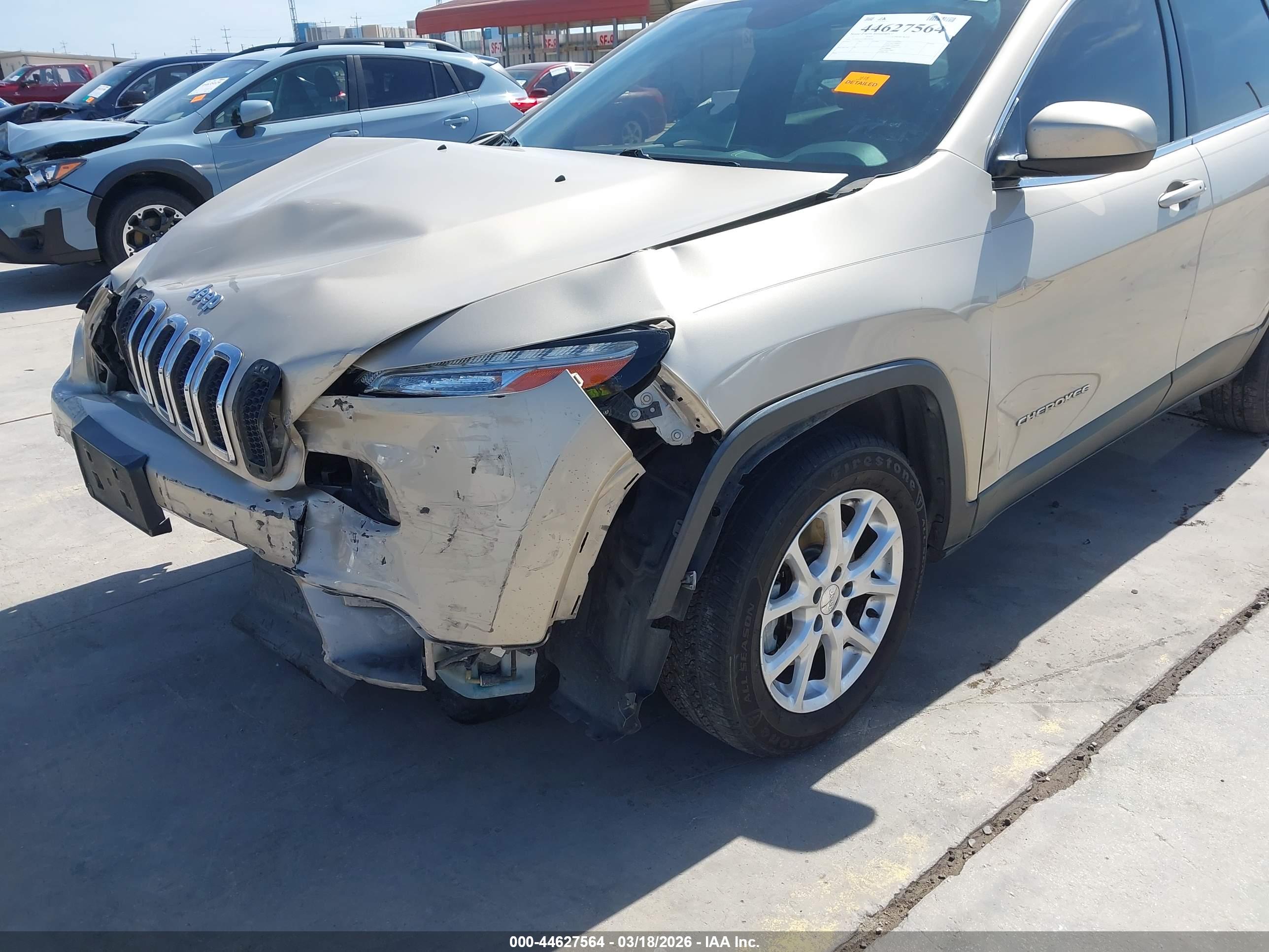 JEEP CHEROKEE image 6