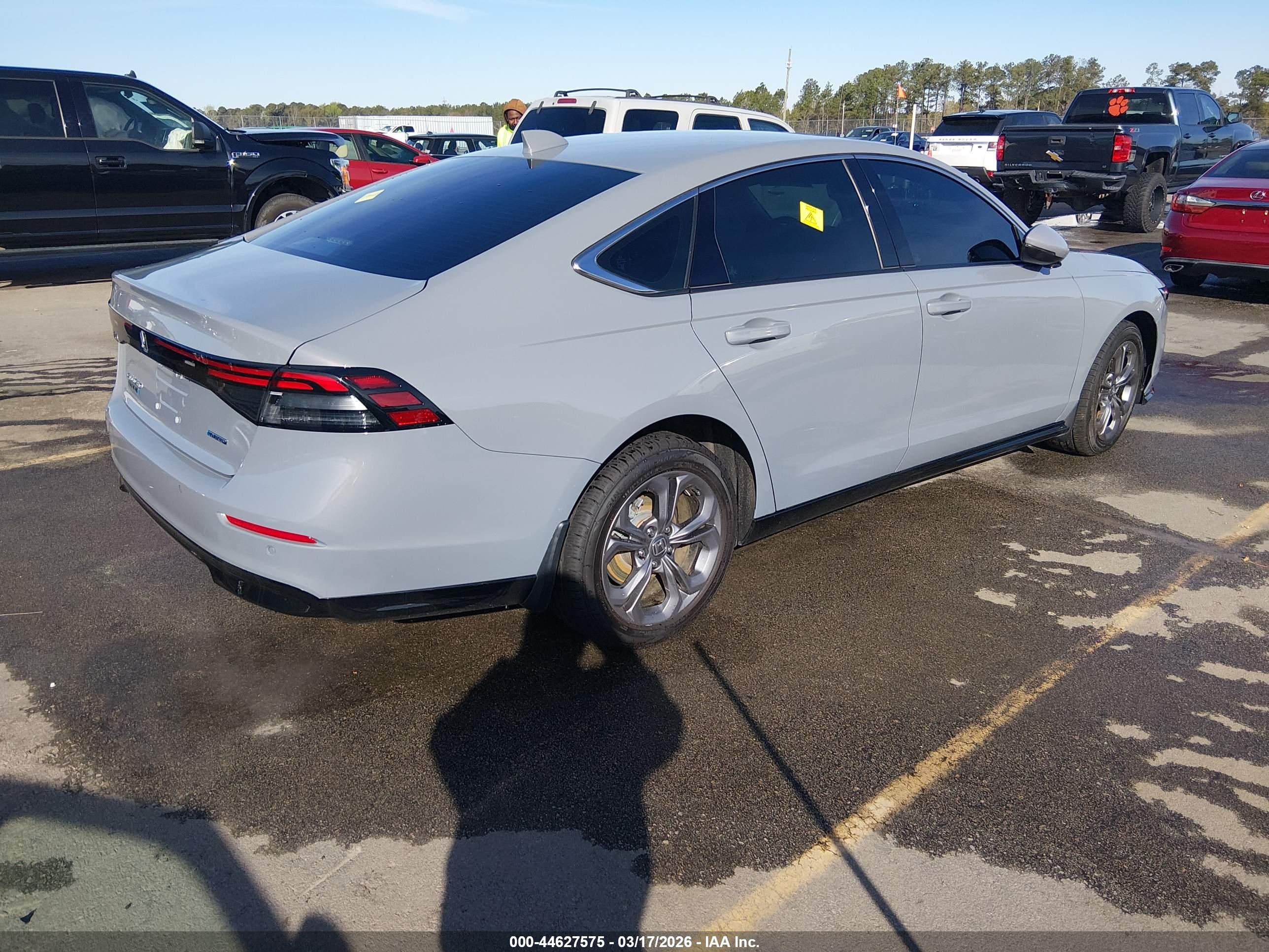 HONDA ACCORD image 4