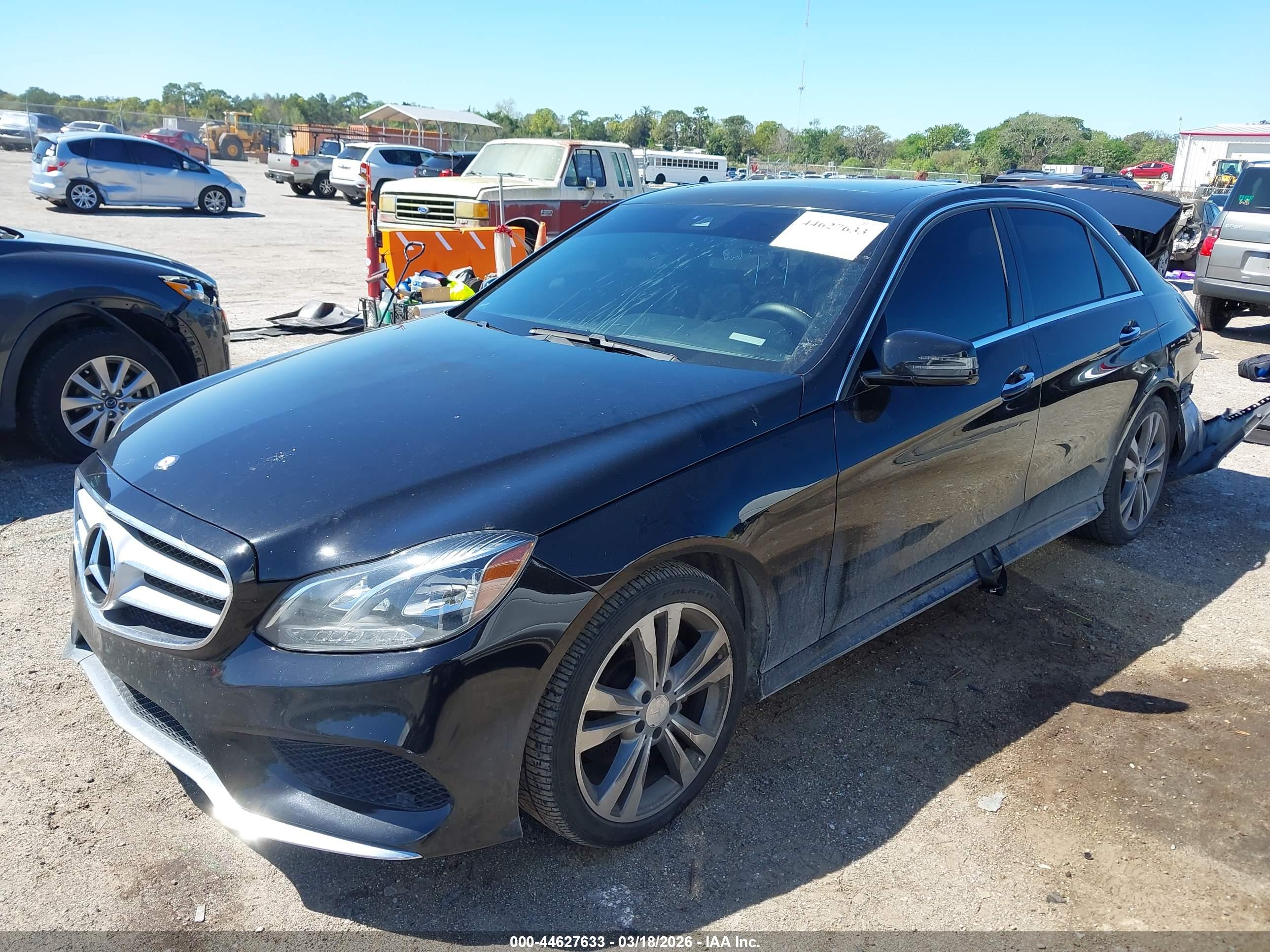 MERCEDES-BENZ E image 2