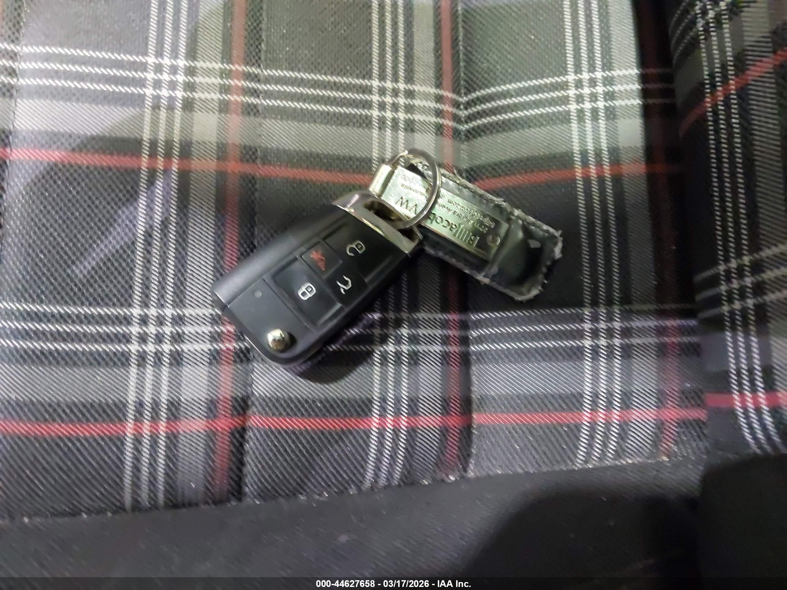 VOLKSWAGEN GOLF image 11