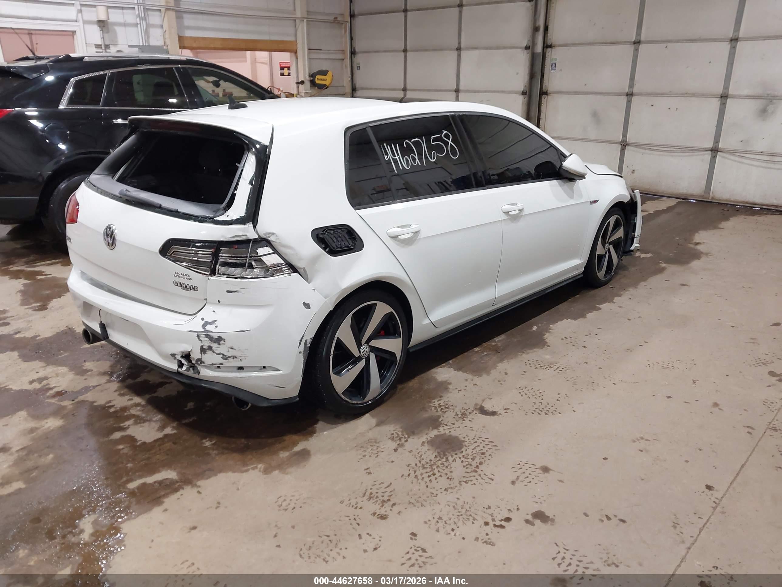 VOLKSWAGEN GOLF image 4