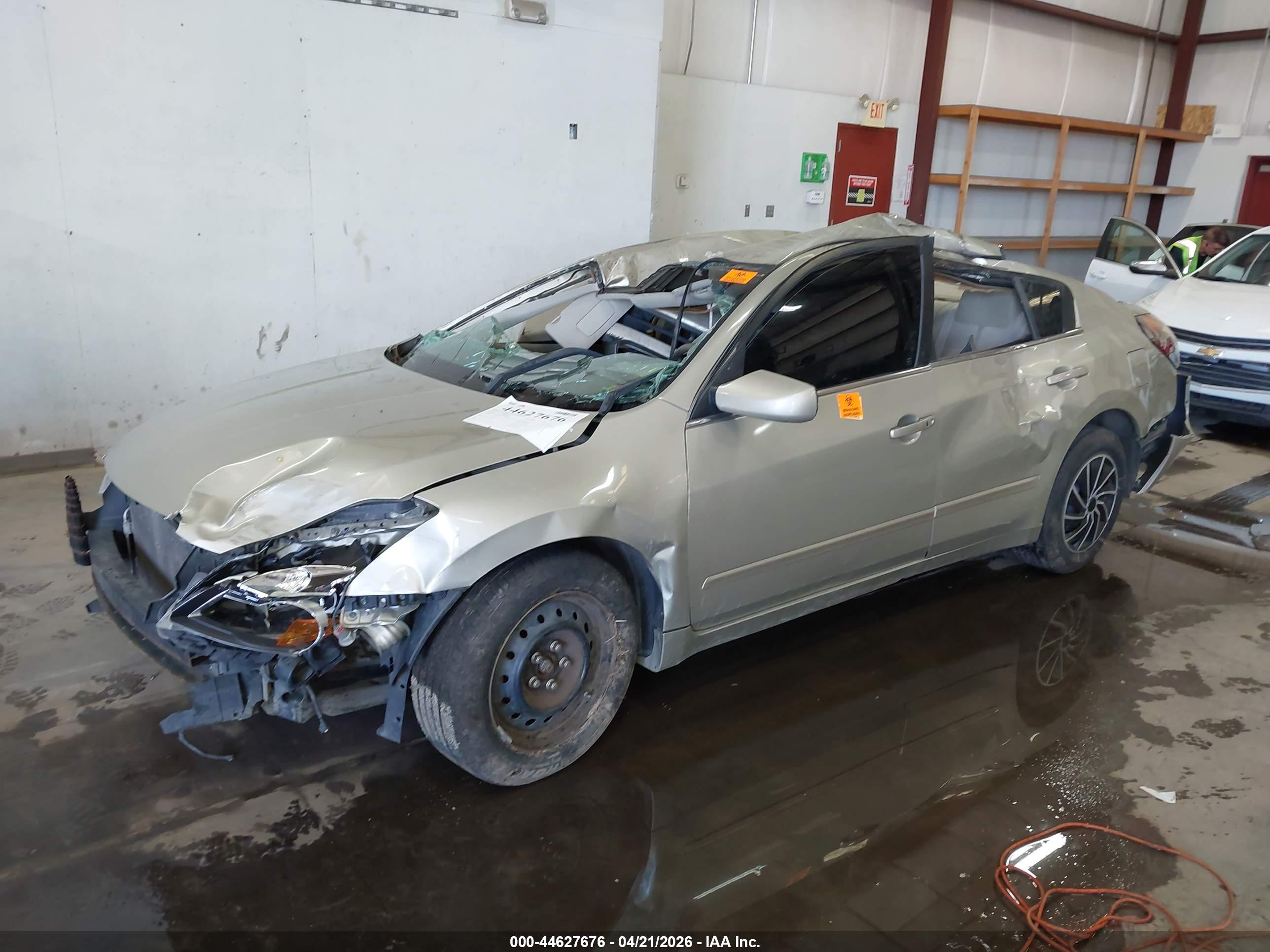 NISSAN ALTIMA image 2