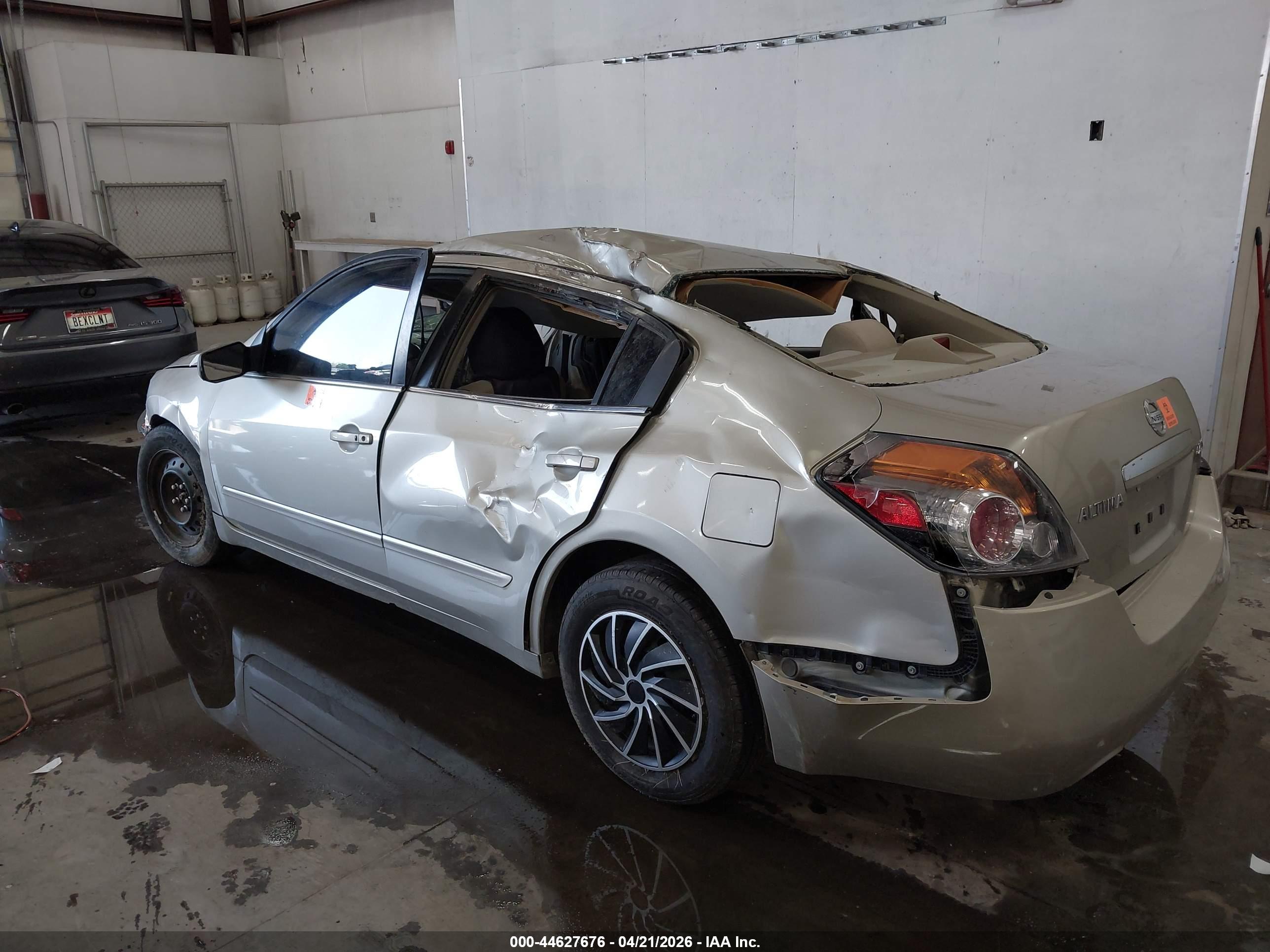 NISSAN ALTIMA image 3