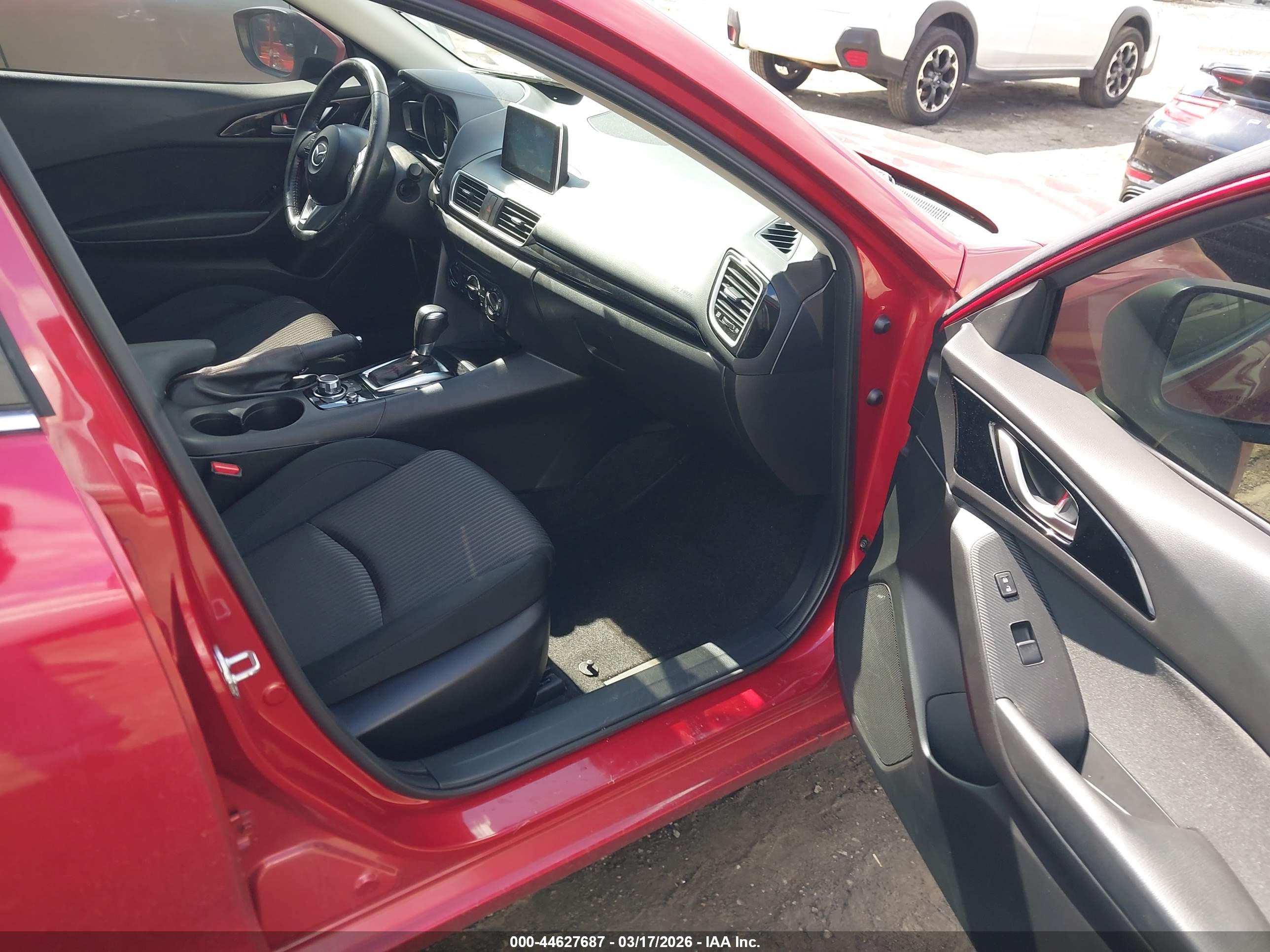 MAZDA MAZDA3 image 5