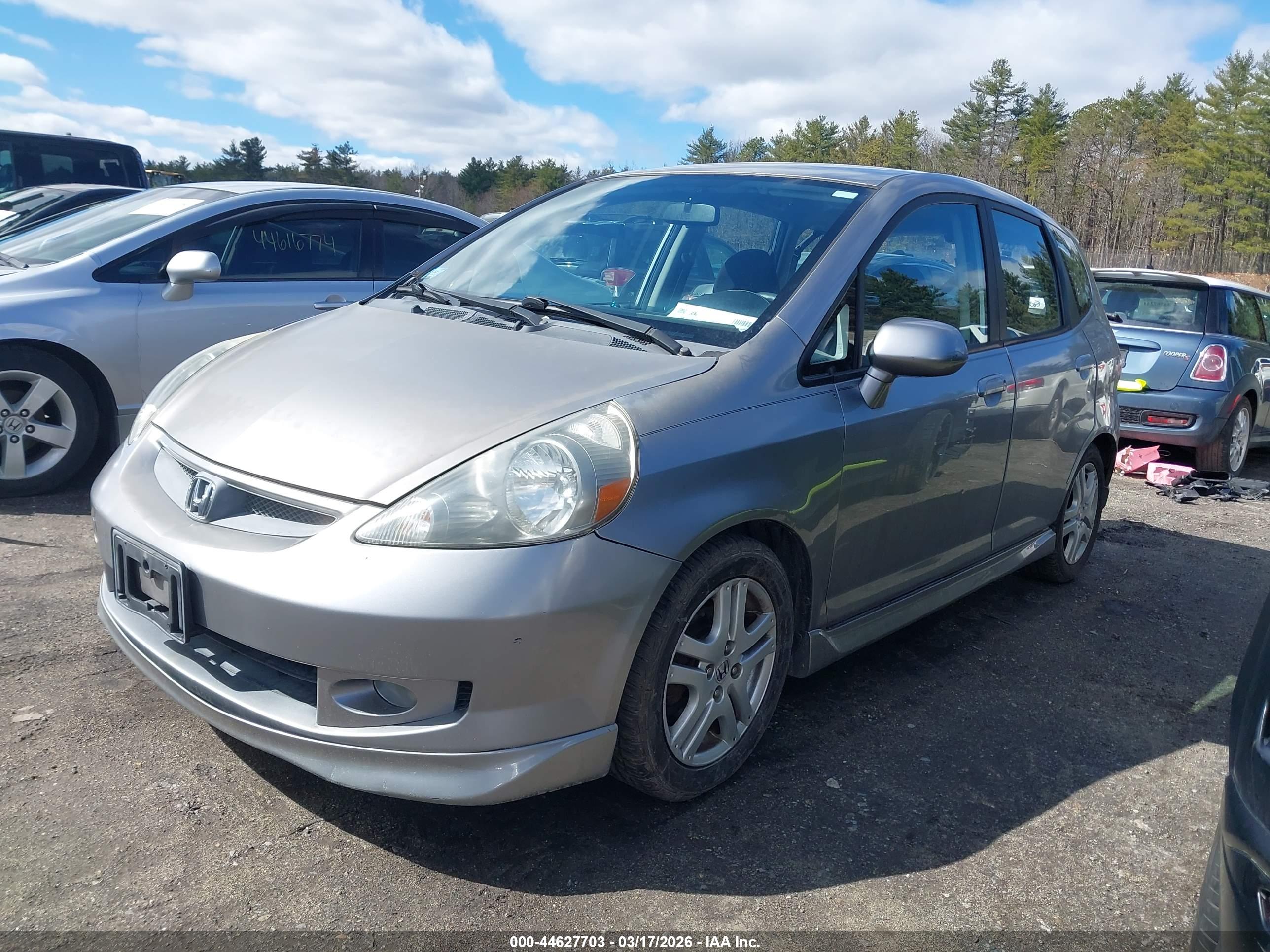 HONDA FIT image 2