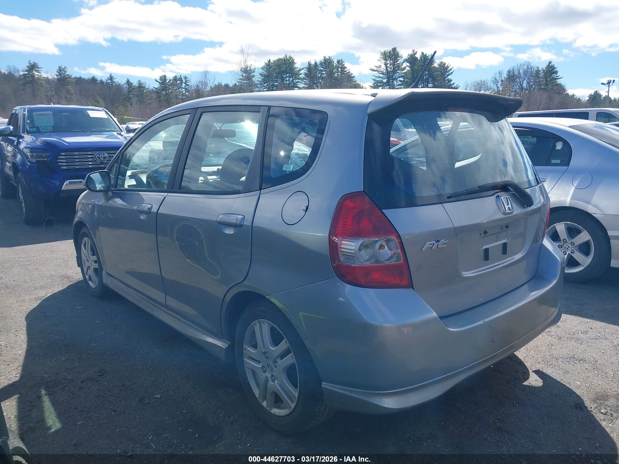 HONDA FIT image 3