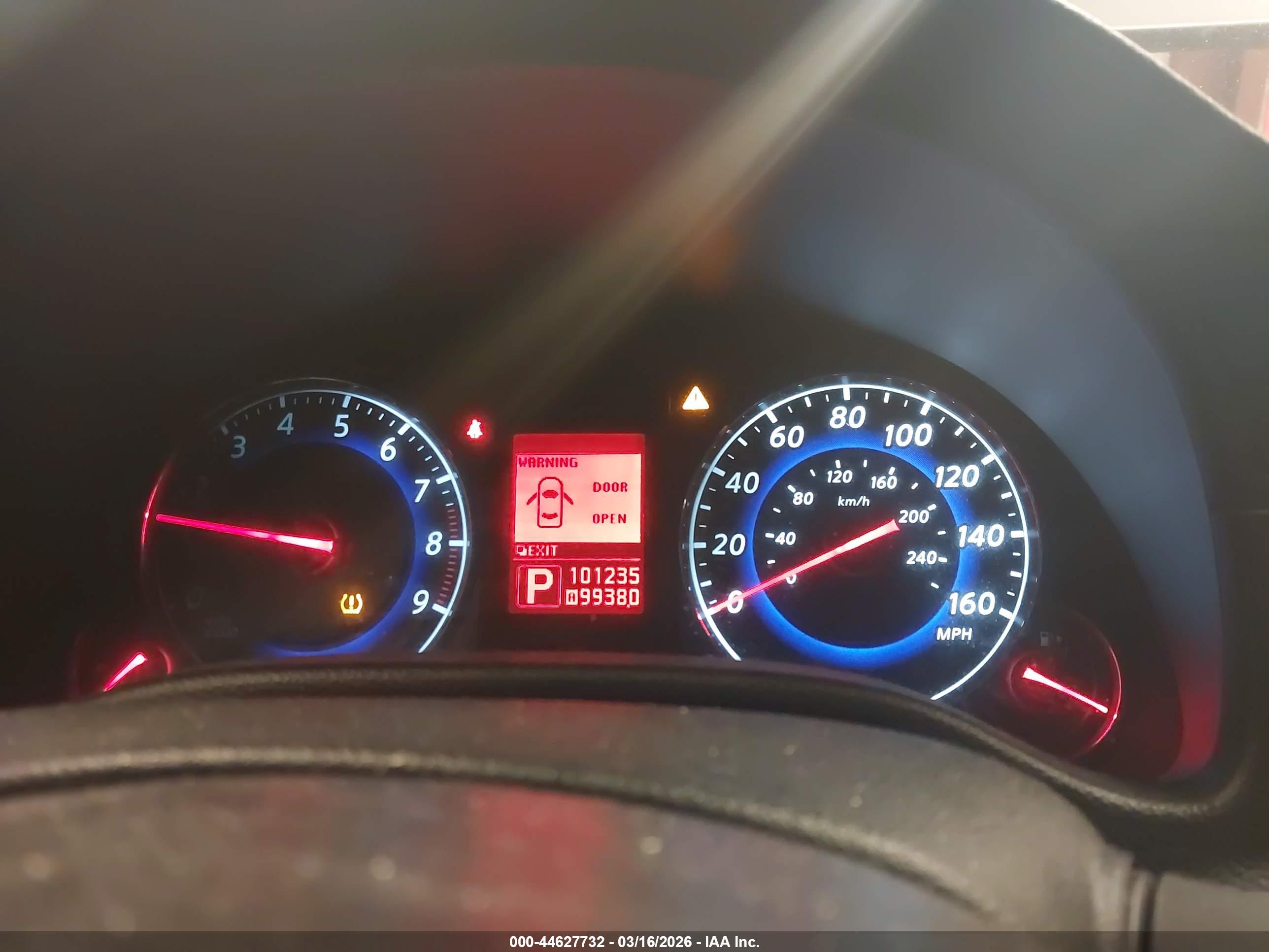 INFINITI G37X image 7