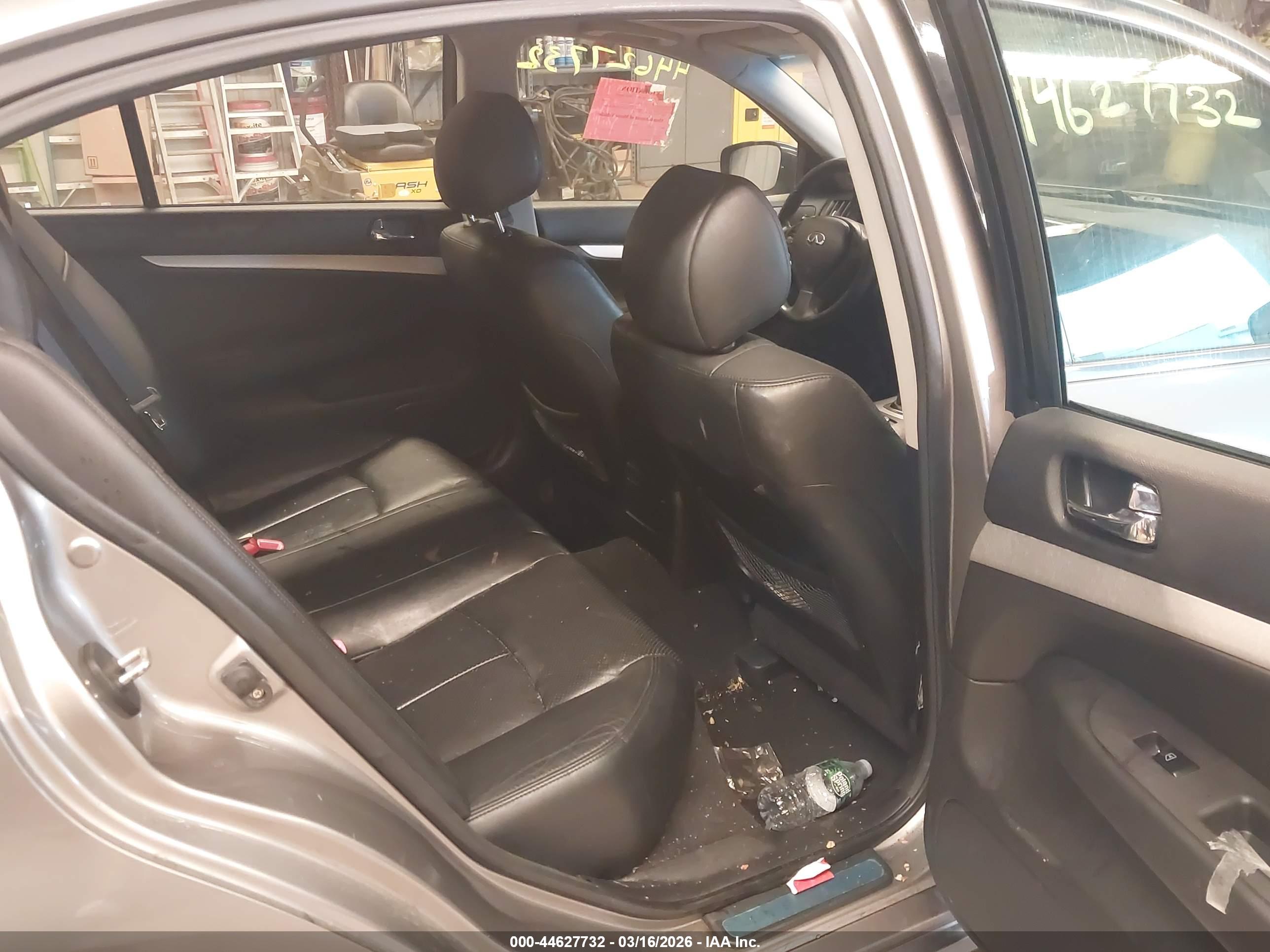 INFINITI G37X image 8