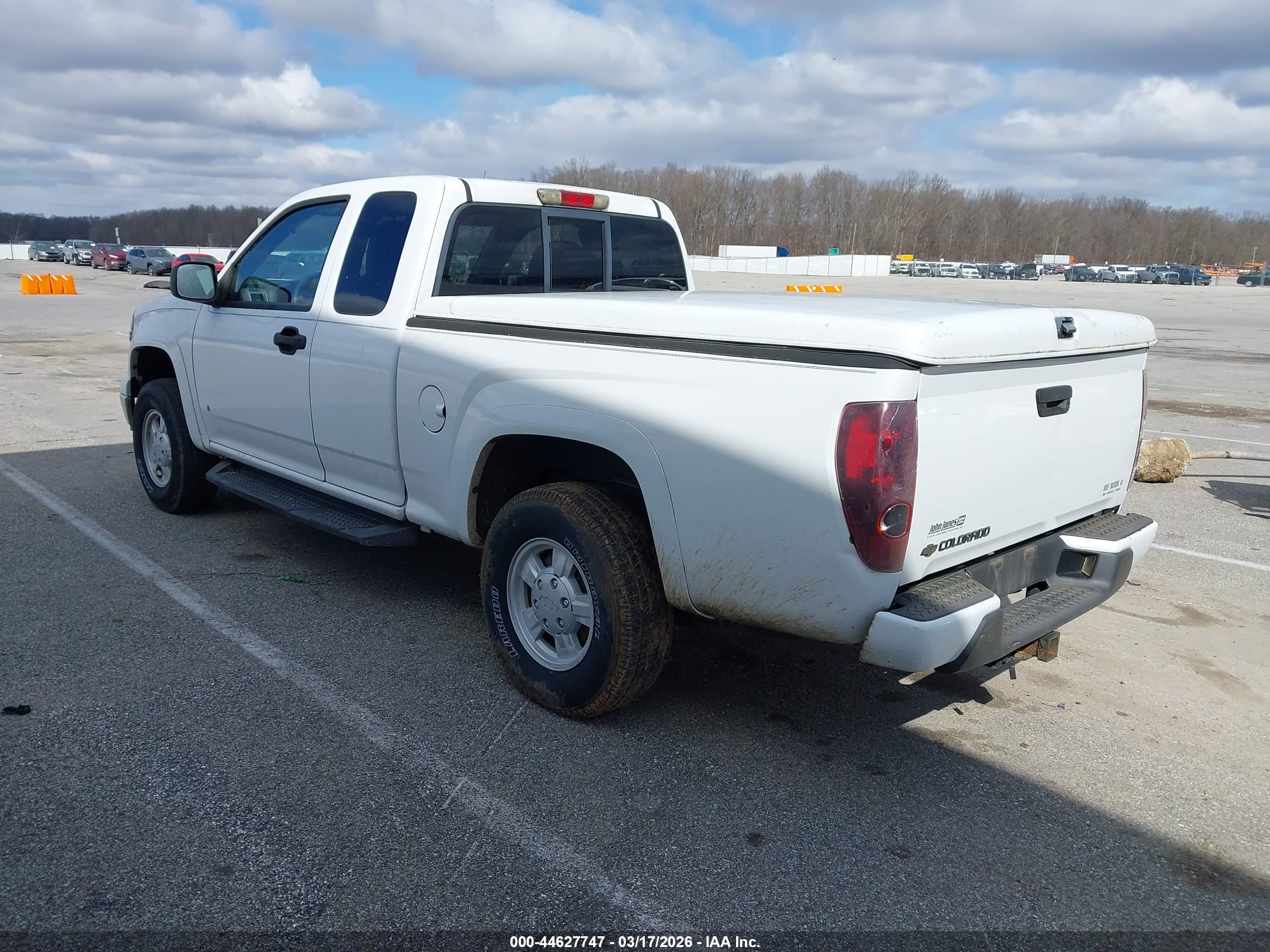 CHEVROLET COLORADO image 3