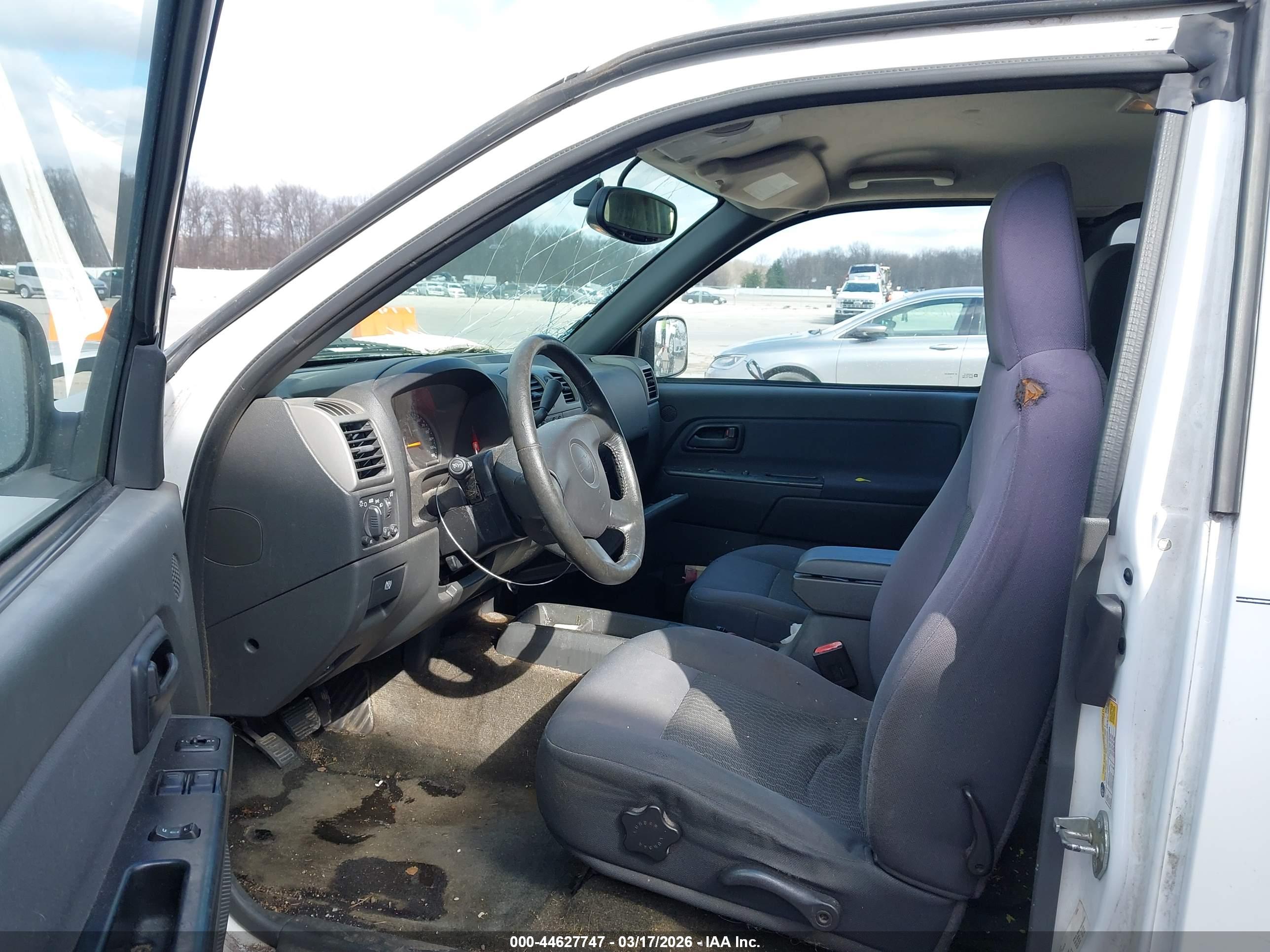CHEVROLET COLORADO image 5