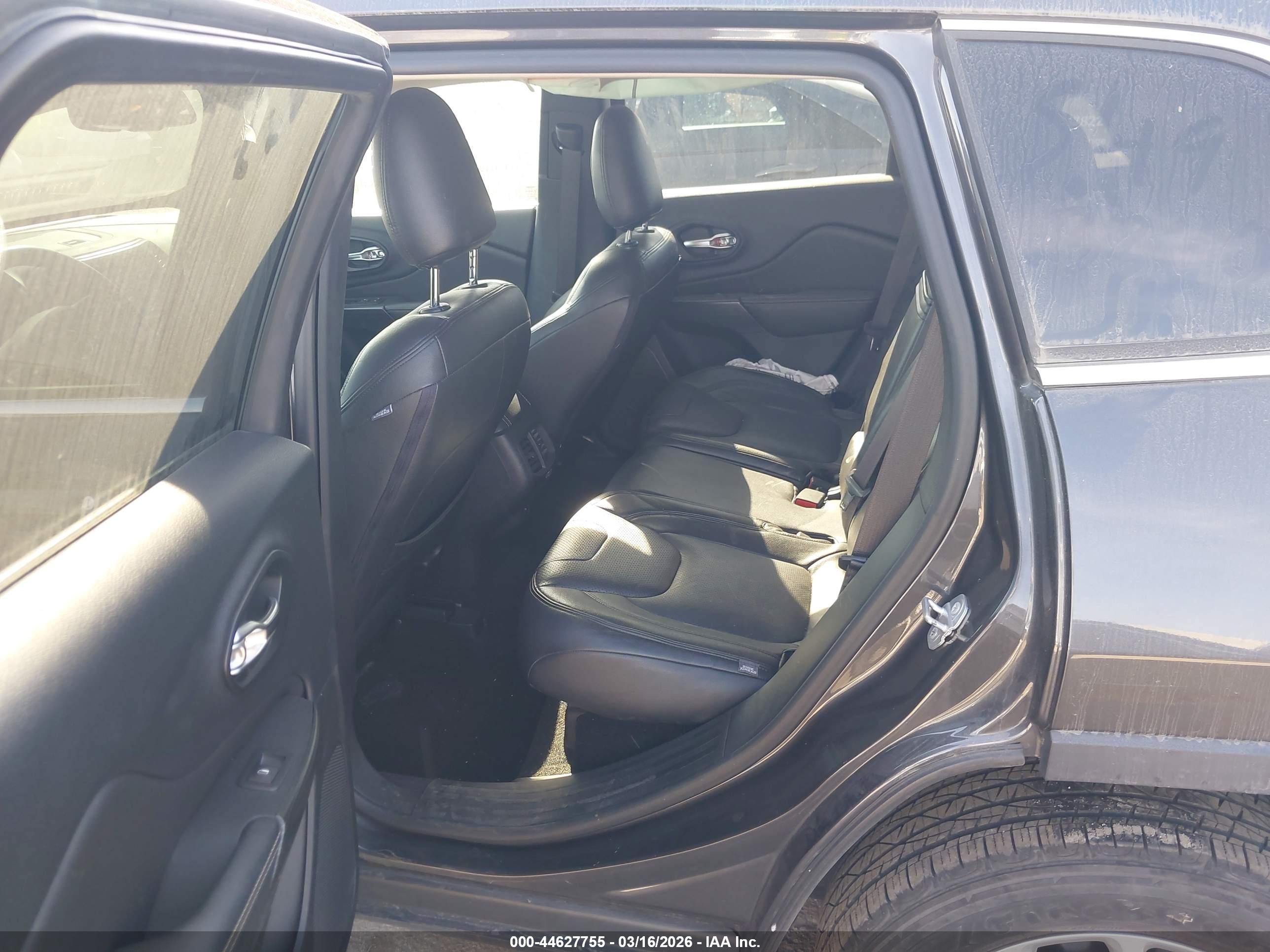 JEEP CHEROKEE image 8