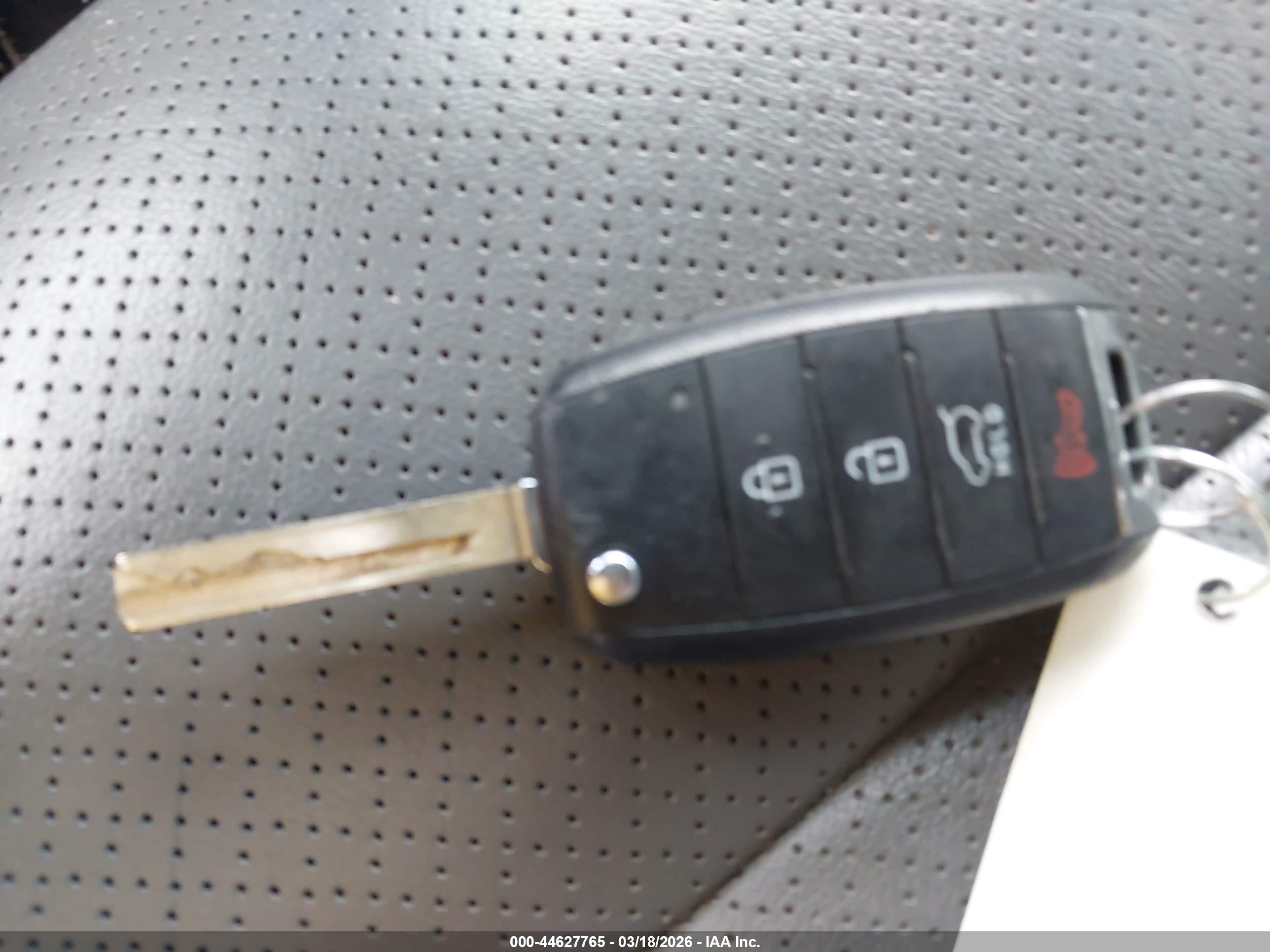 KIA SORENTO image 11
