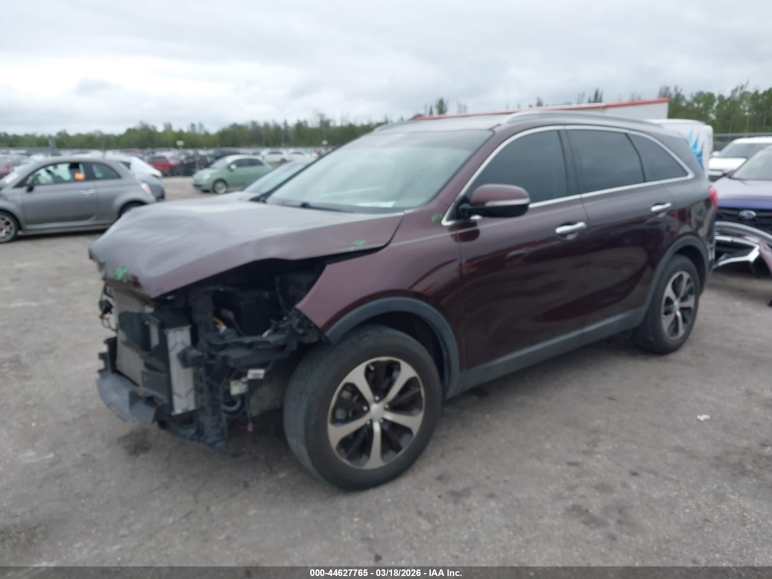 KIA SORENTO image 2