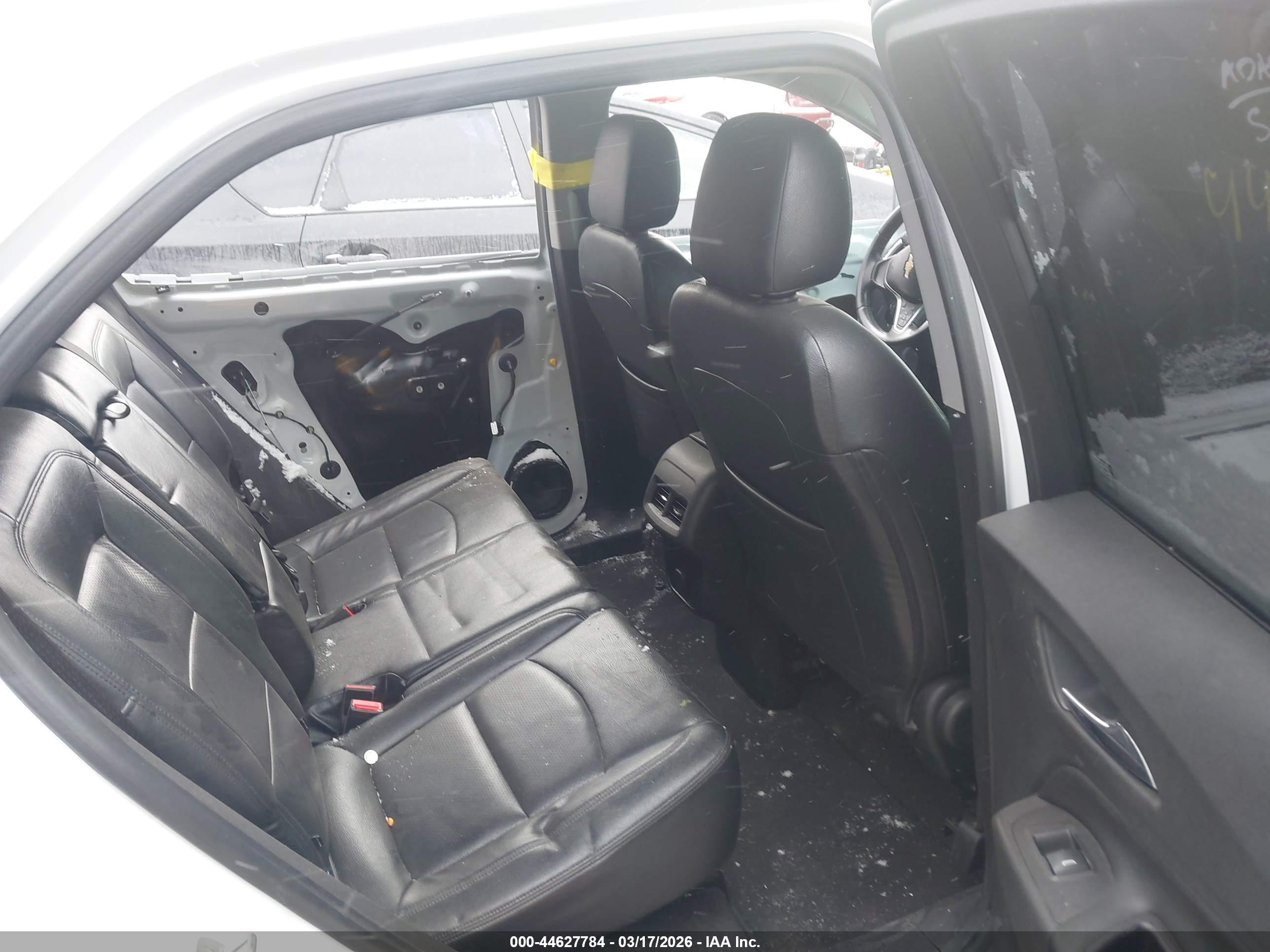 CHEVROLET EQUINOX image 8