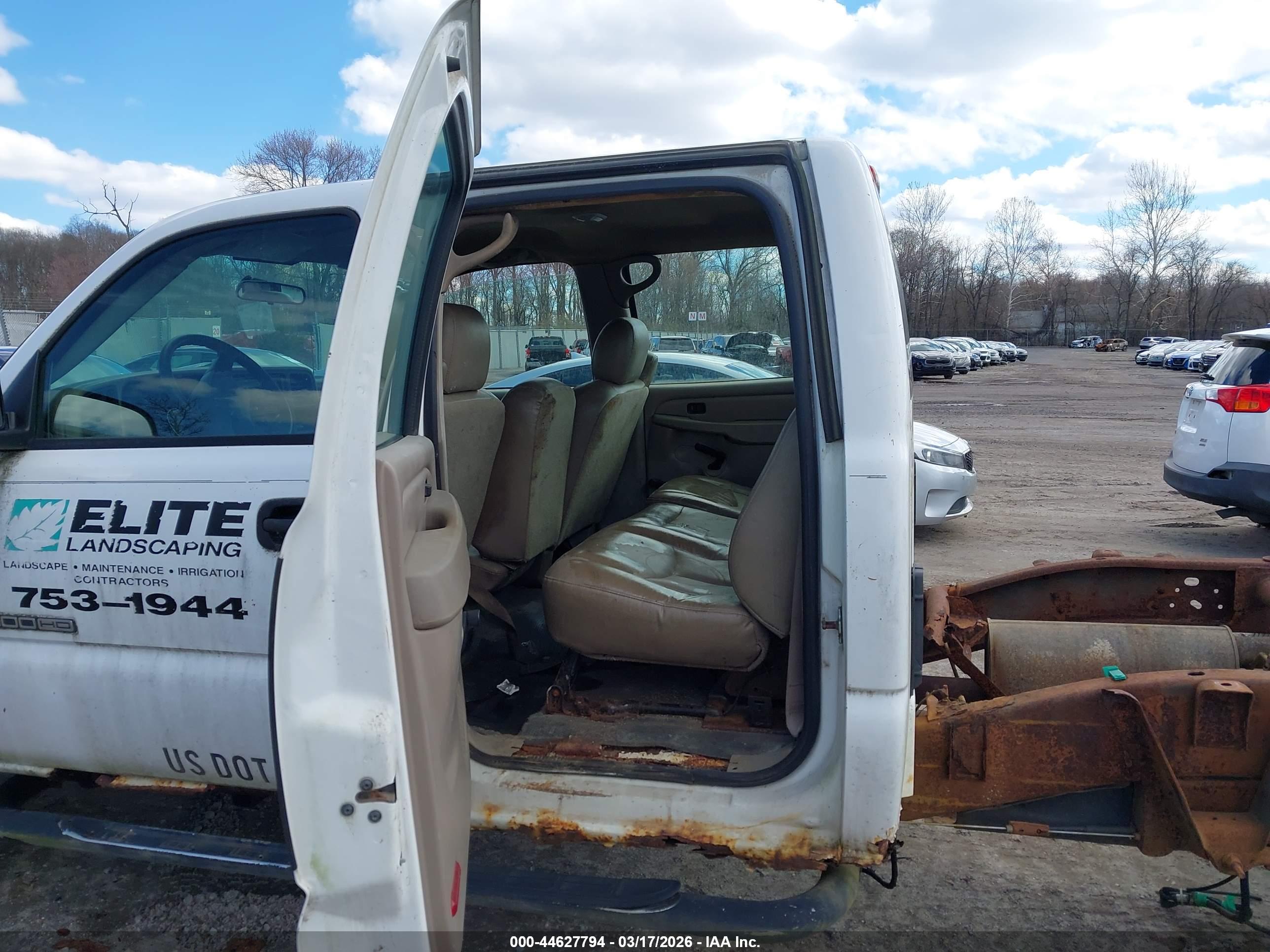 GMC SIERRA image 8