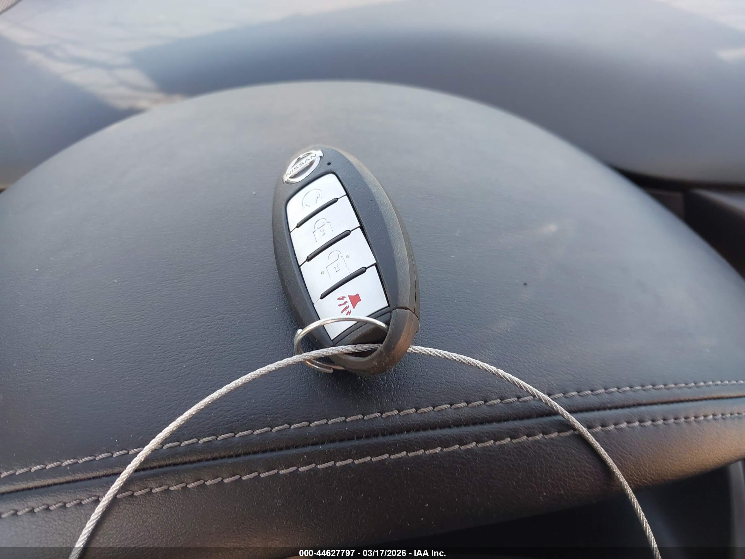 NISSAN MURANO image 11