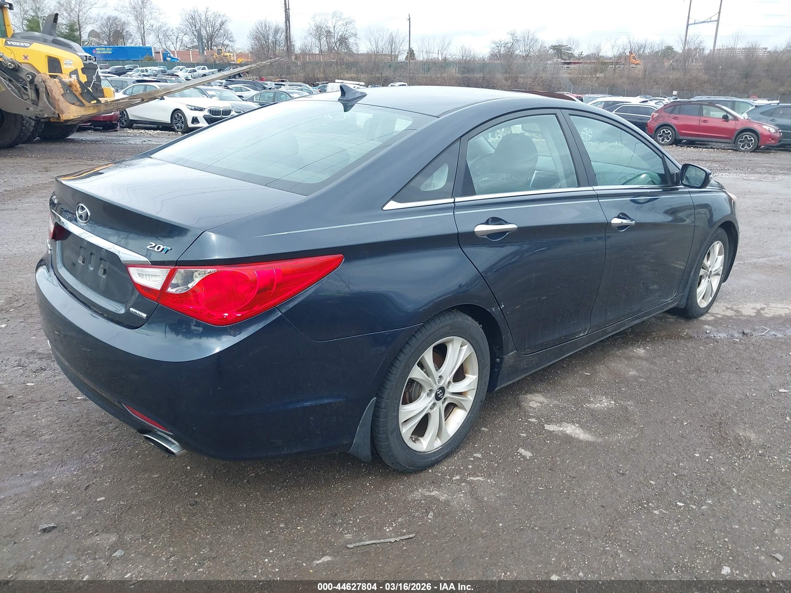 HYUNDAI SONATA image 4