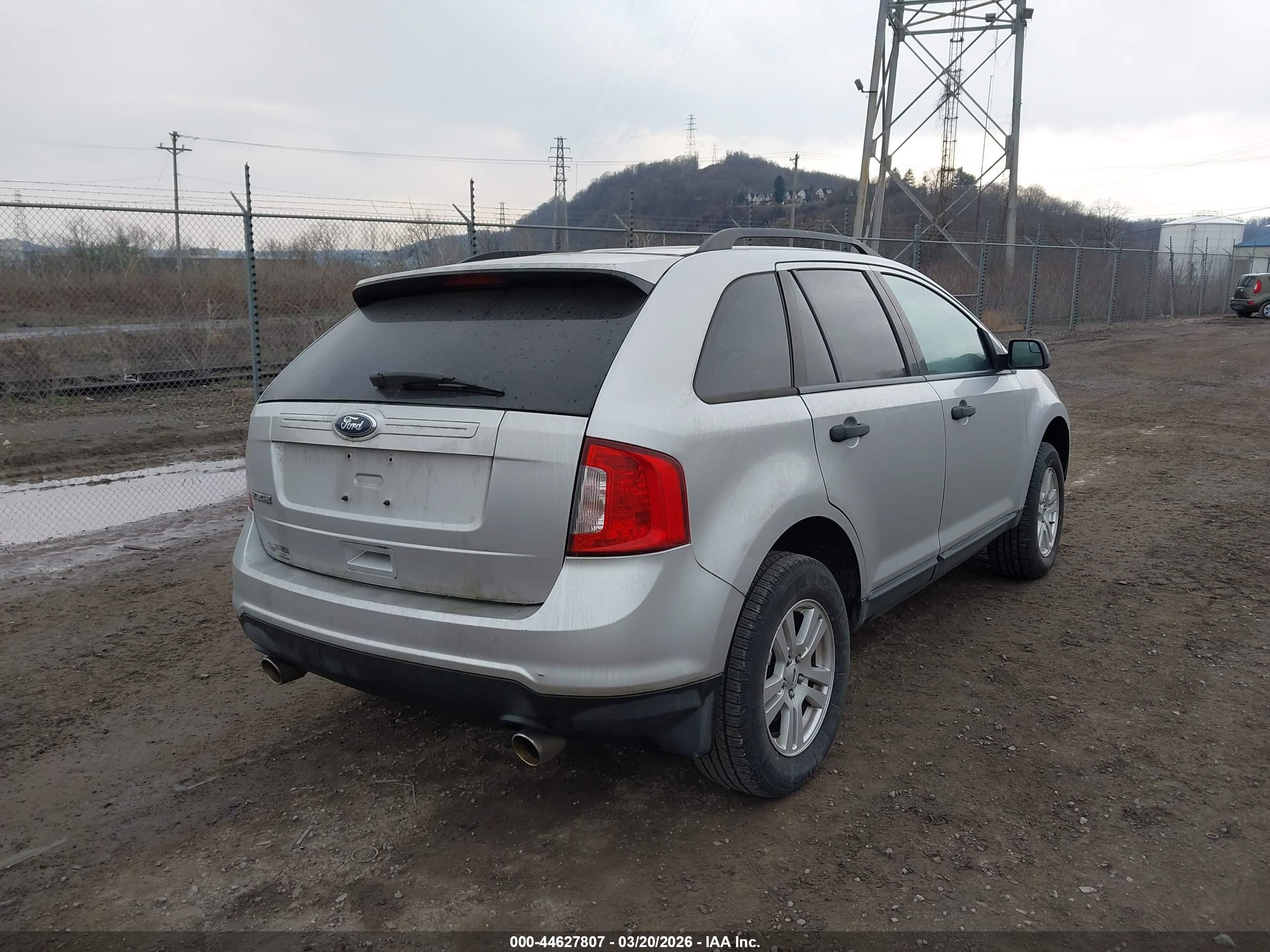 FORD EDGE image 4