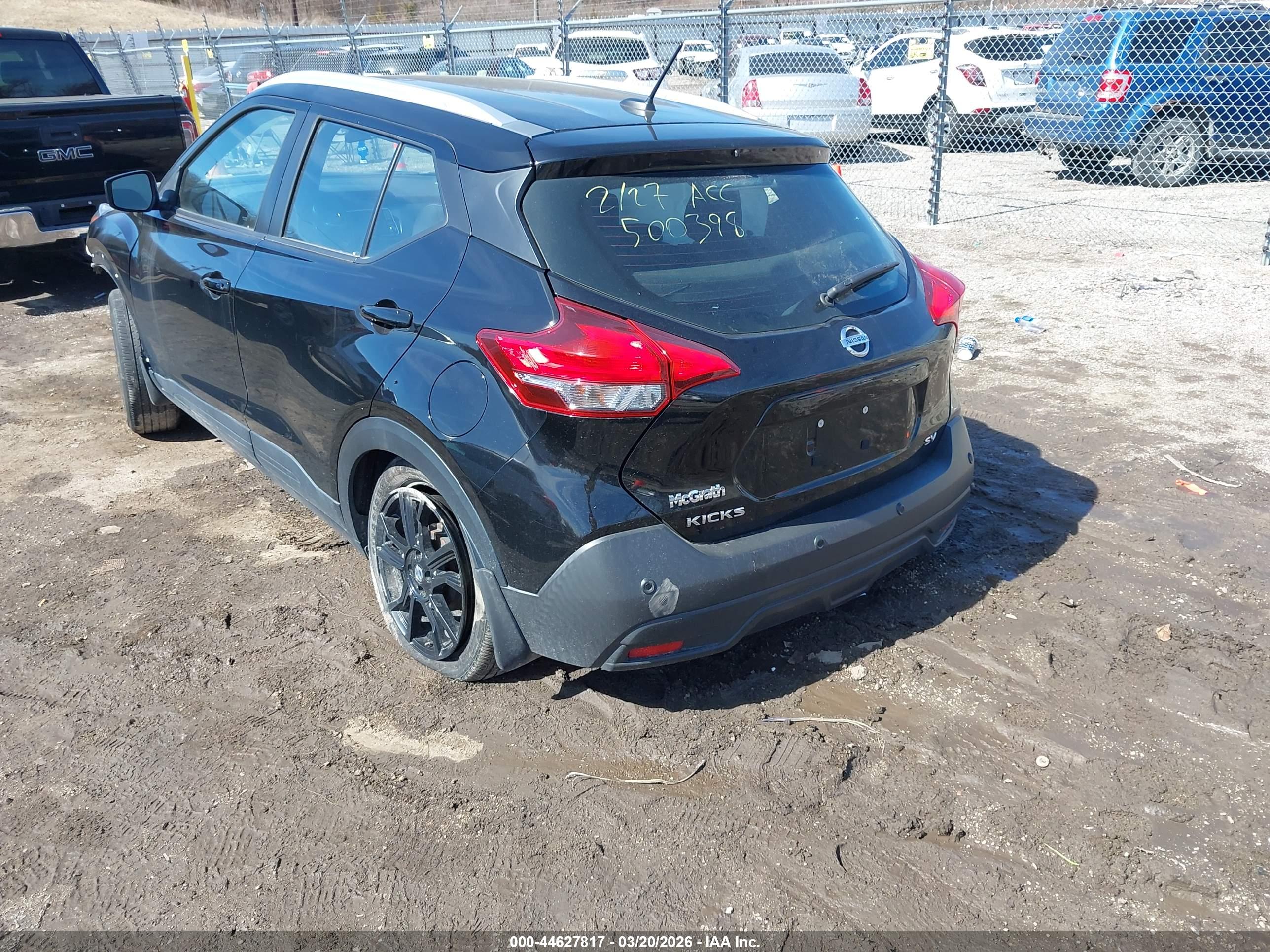 NISSAN KICKS image 3