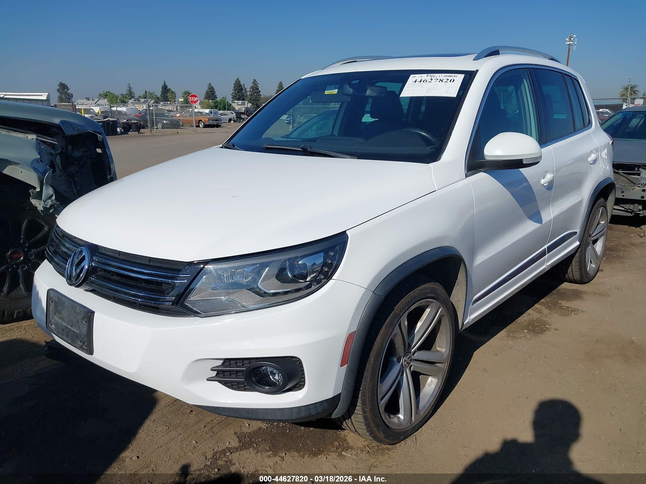 VOLKSWAGEN TIGUAN image 2