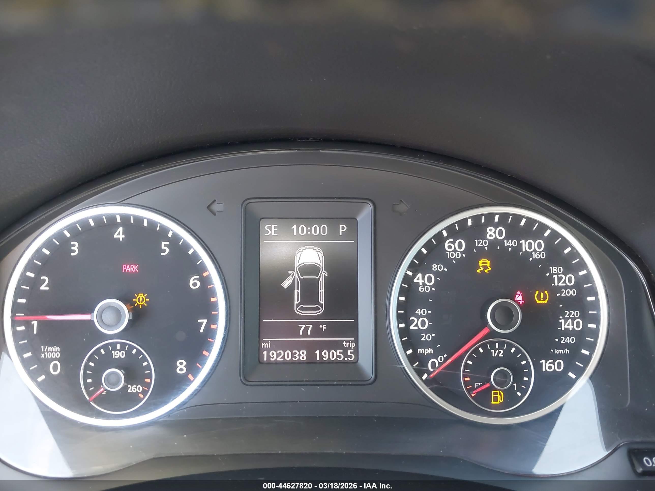 VOLKSWAGEN TIGUAN image 7