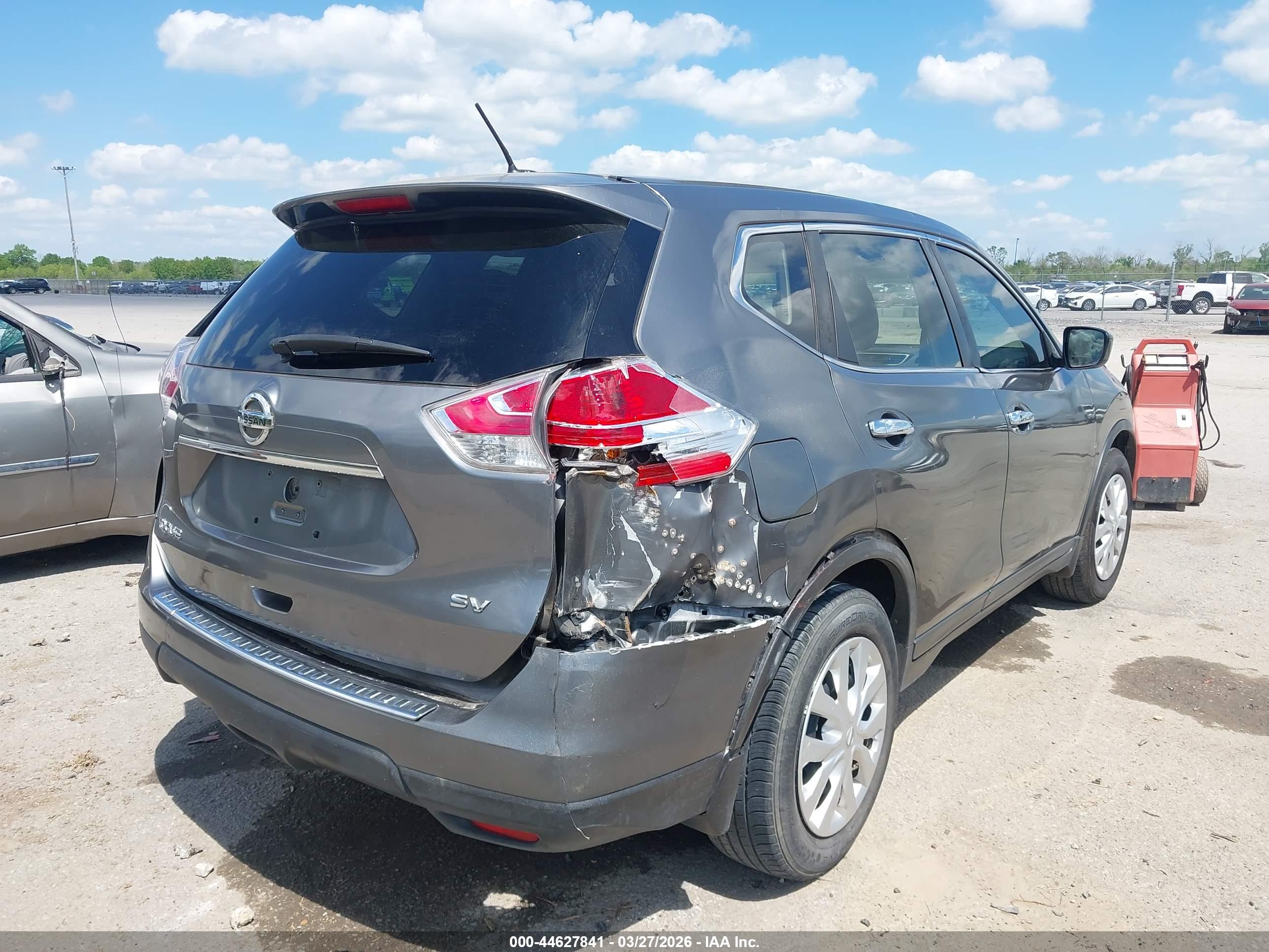 NISSAN ROGUE image 4