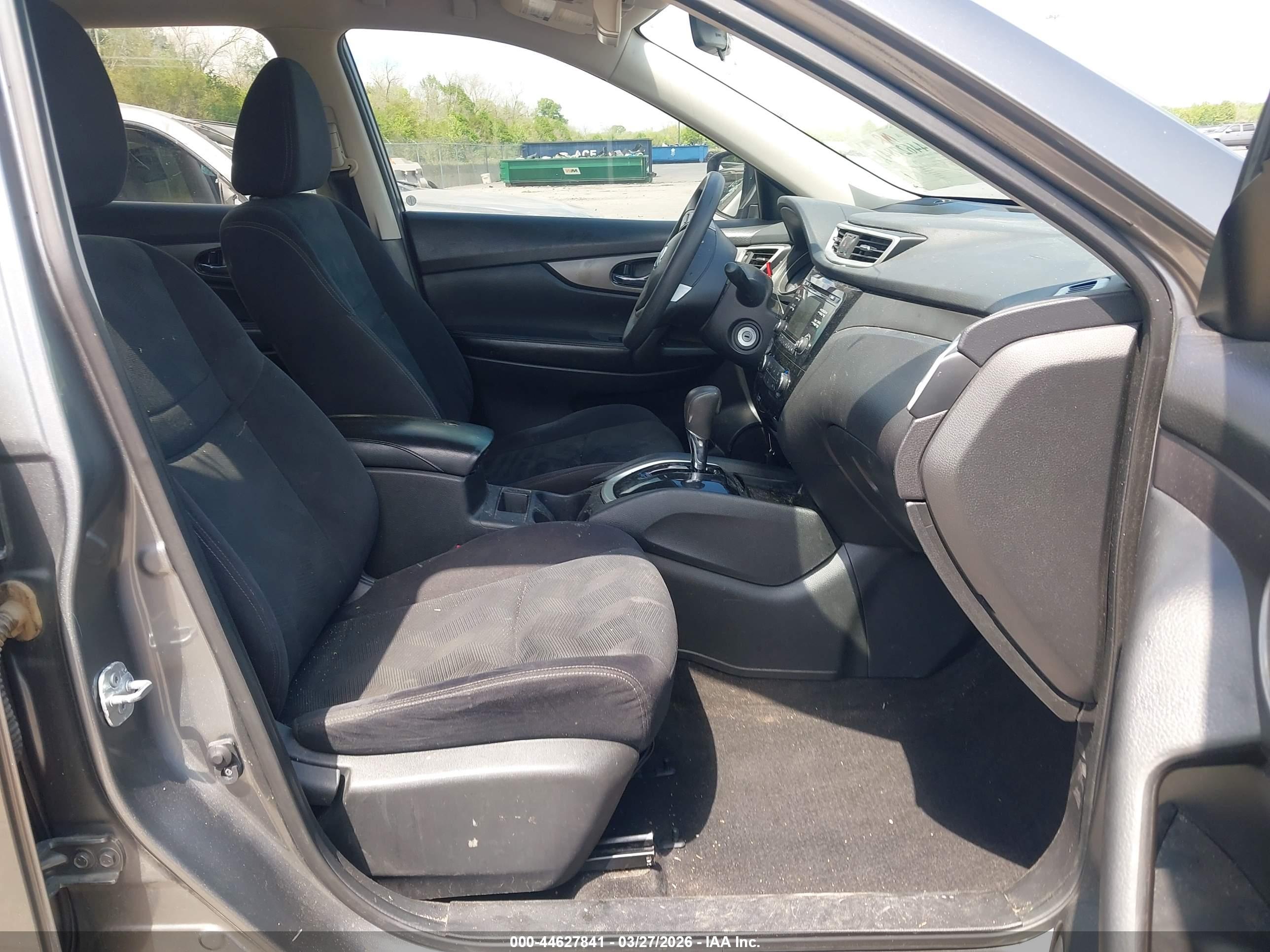 NISSAN ROGUE image 5