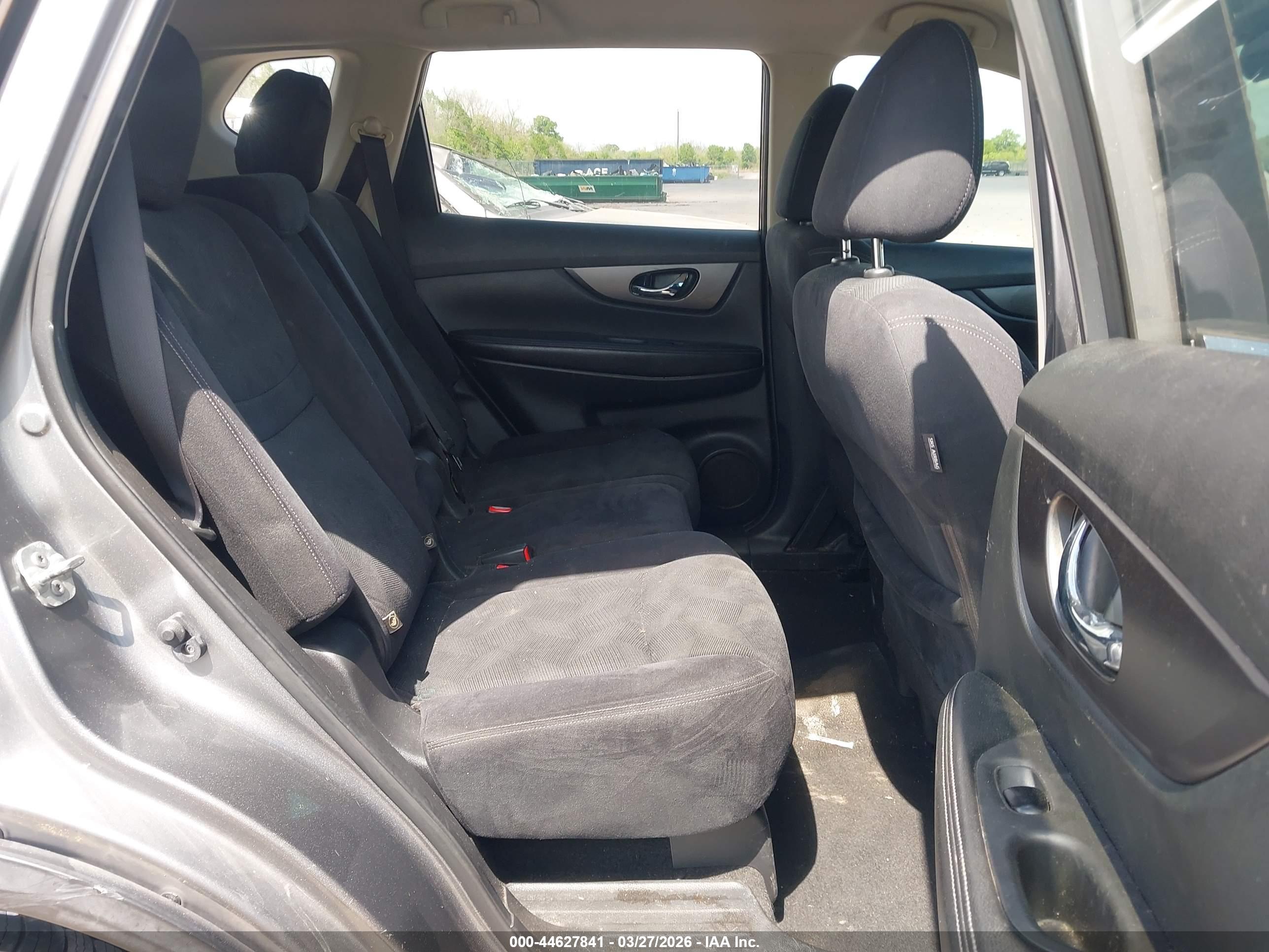 NISSAN ROGUE image 8