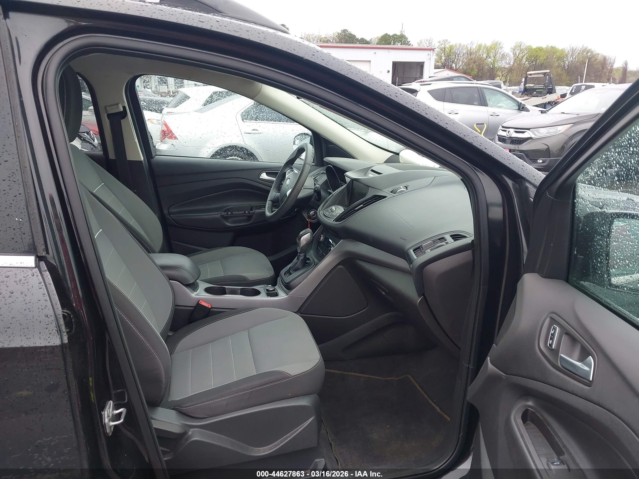 FORD ESCAPE image 5